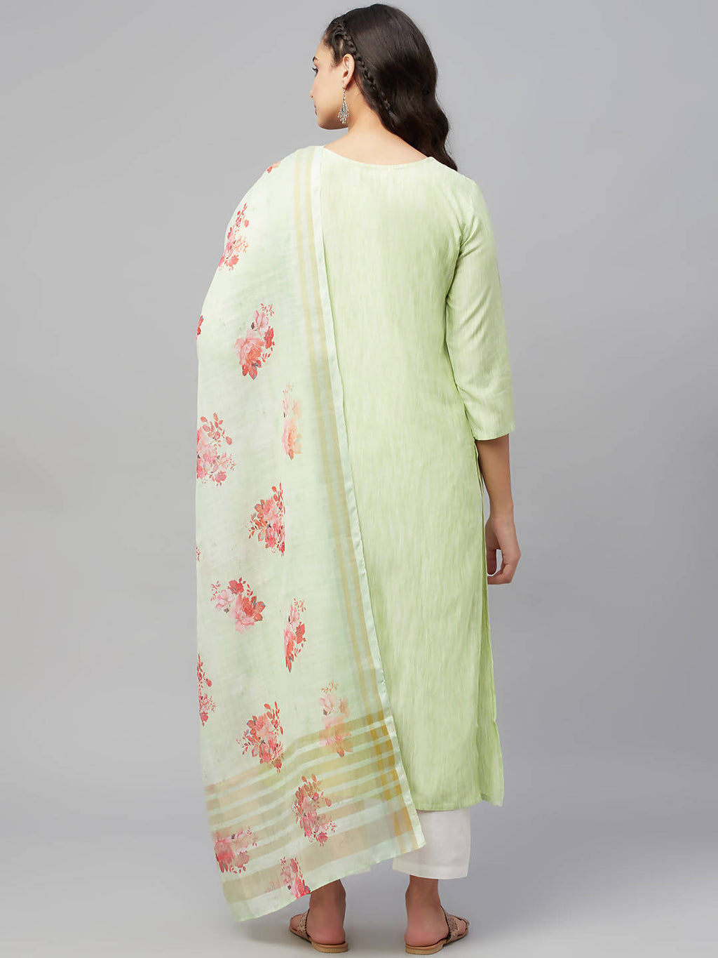 Myshka Green Embroidered 3/4 Sleeve V Neck Kurta Pant Dupatta Set | Grocsy