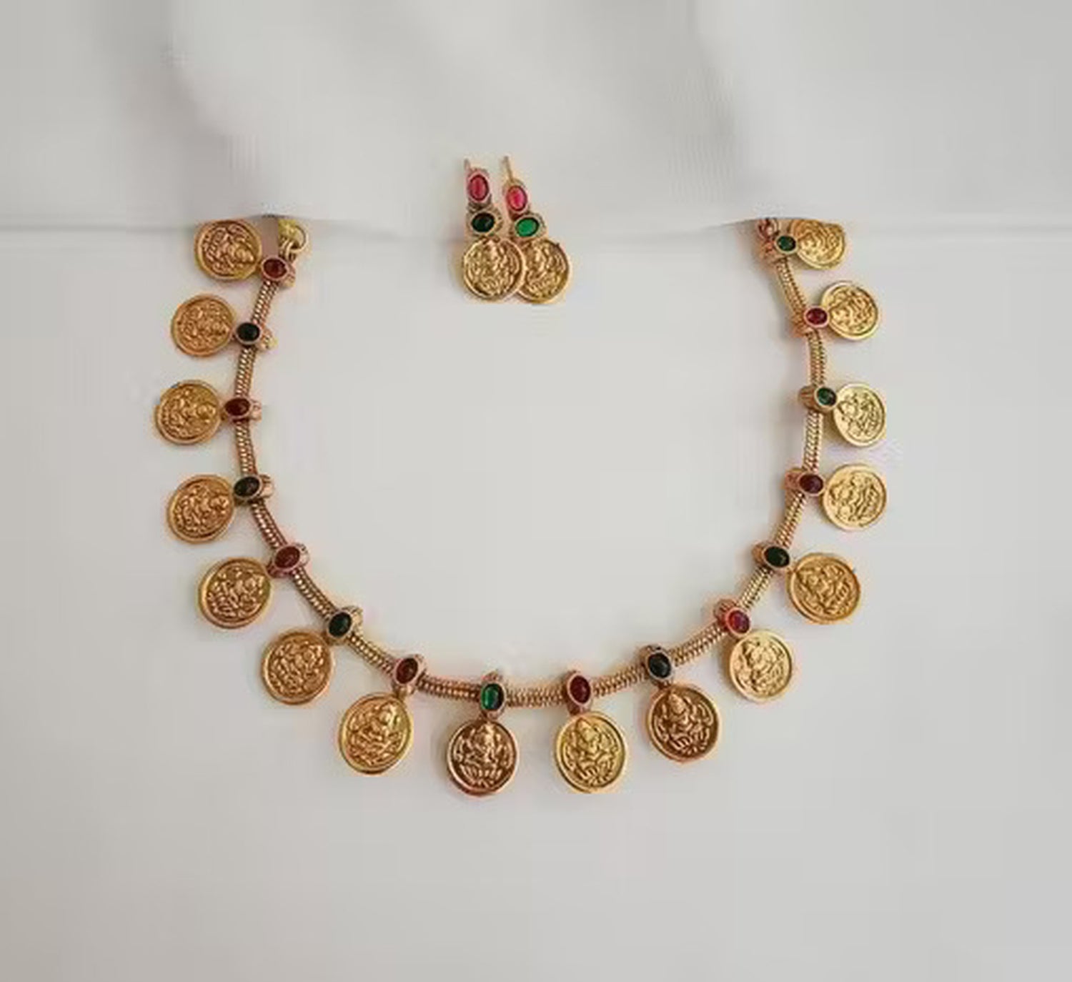 Jewel City Temple Coin Necklace Set – Traditional Gold-Plated Lakshmi Design – South Indian Ethnic Jewelry Set | Grocsy