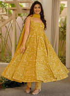 Vegaa Fashion Yellow Printed Muslin Salwar Suit | Grocsy