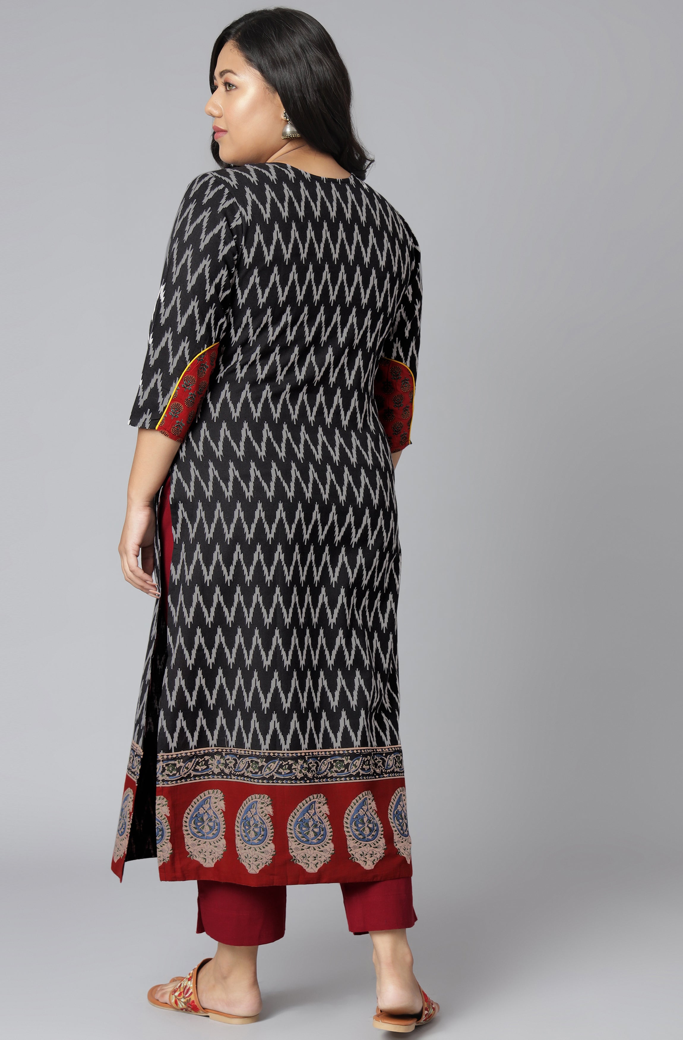 Janasya Women's Black Cotton Flex Ikat Casual Straight Kurta | Grocsy