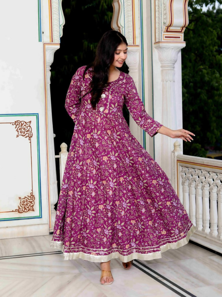 Miravan Women's Cotton Gotapatti And Lace Border Details Floral Printed Purple Anarkali Kurta | Grocsy