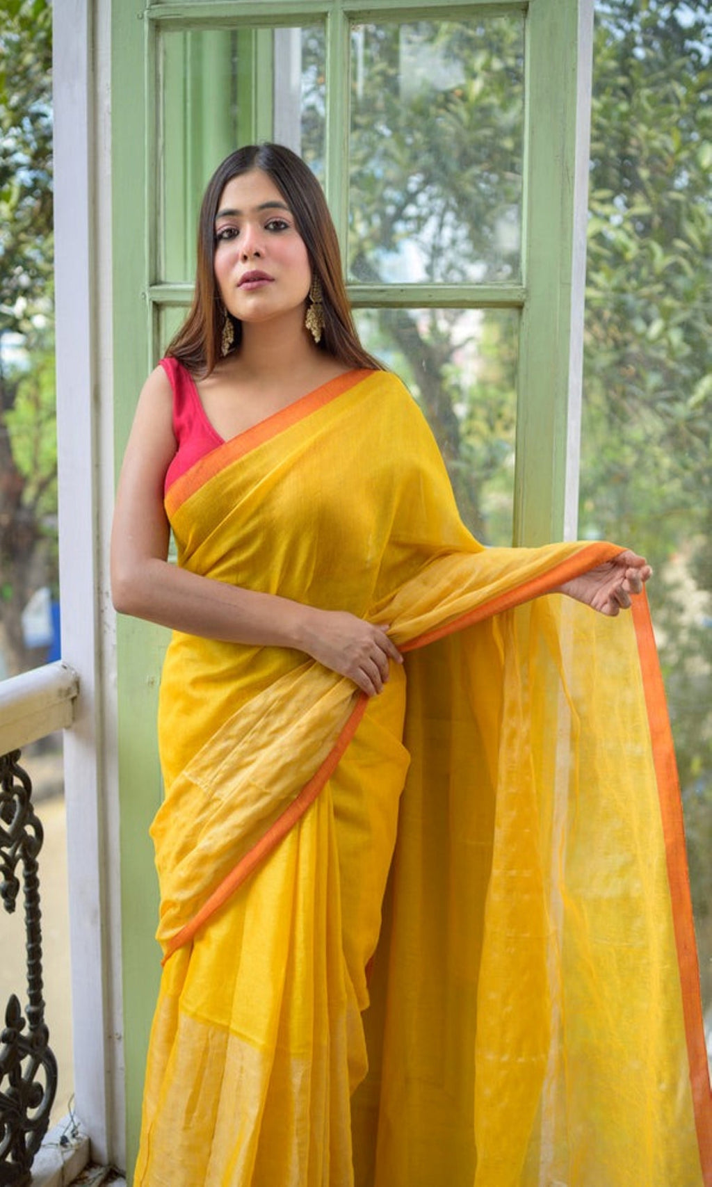 Piyari Fashion Yellow Handloom Tissue Saree | Grocsy