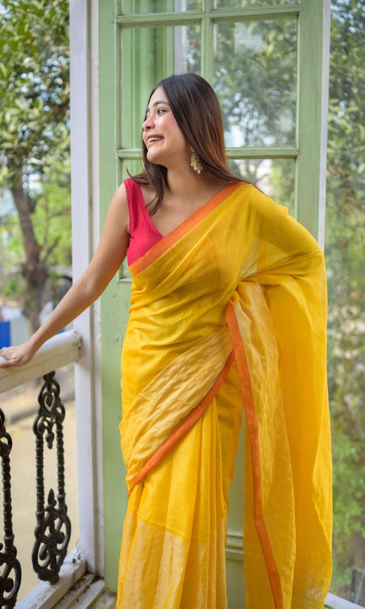 Piyari Fashion Yellow Handloom Tissue Saree | Grocsy