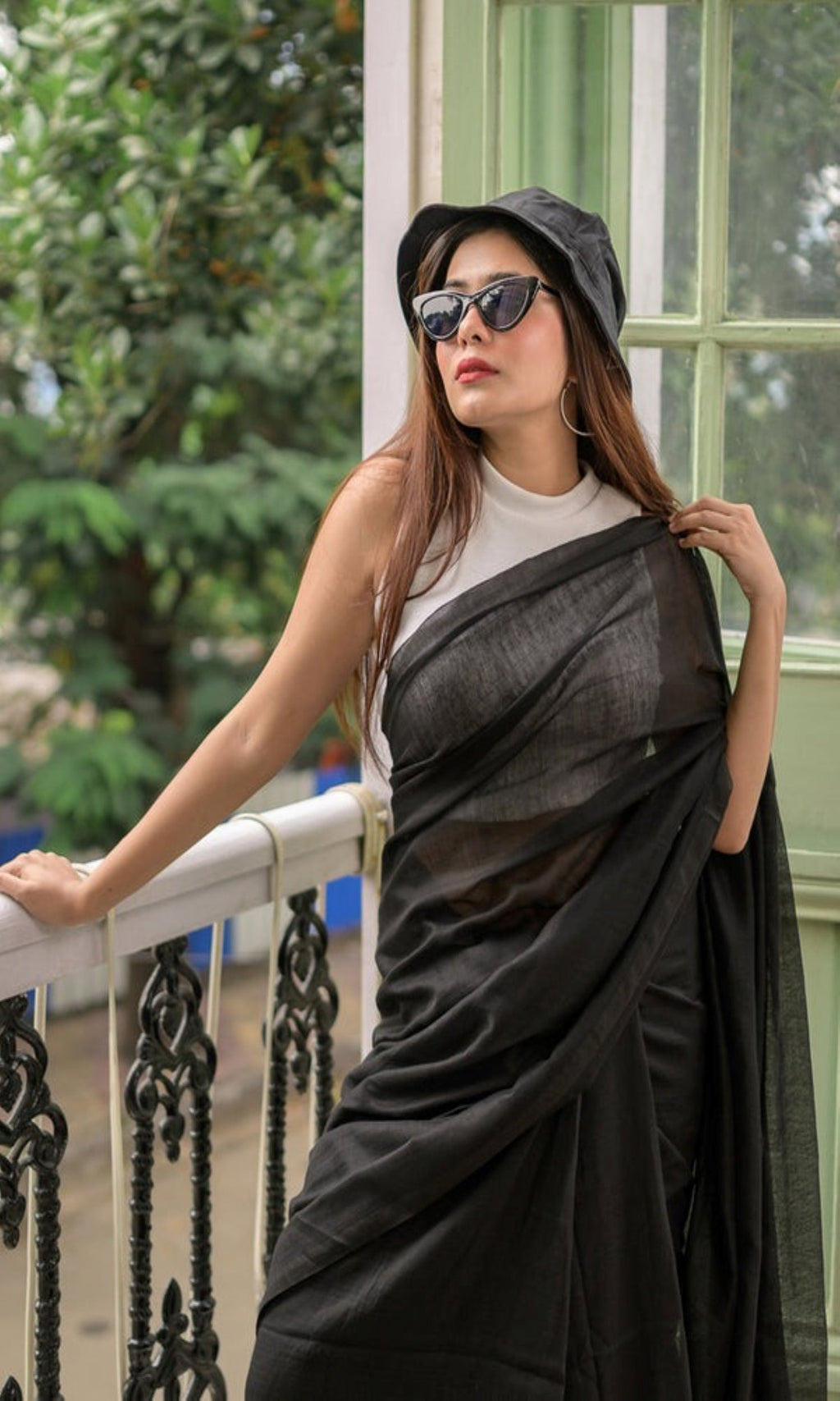 Piyari Fashion Handloom Black Cotton Saree | Grocsy