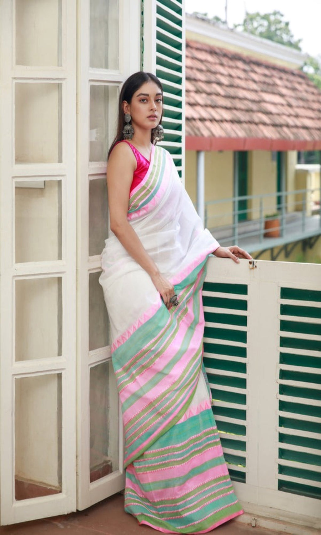 Piyari Fashion Handloom White Cotton Begampuri Saree | Grocsy