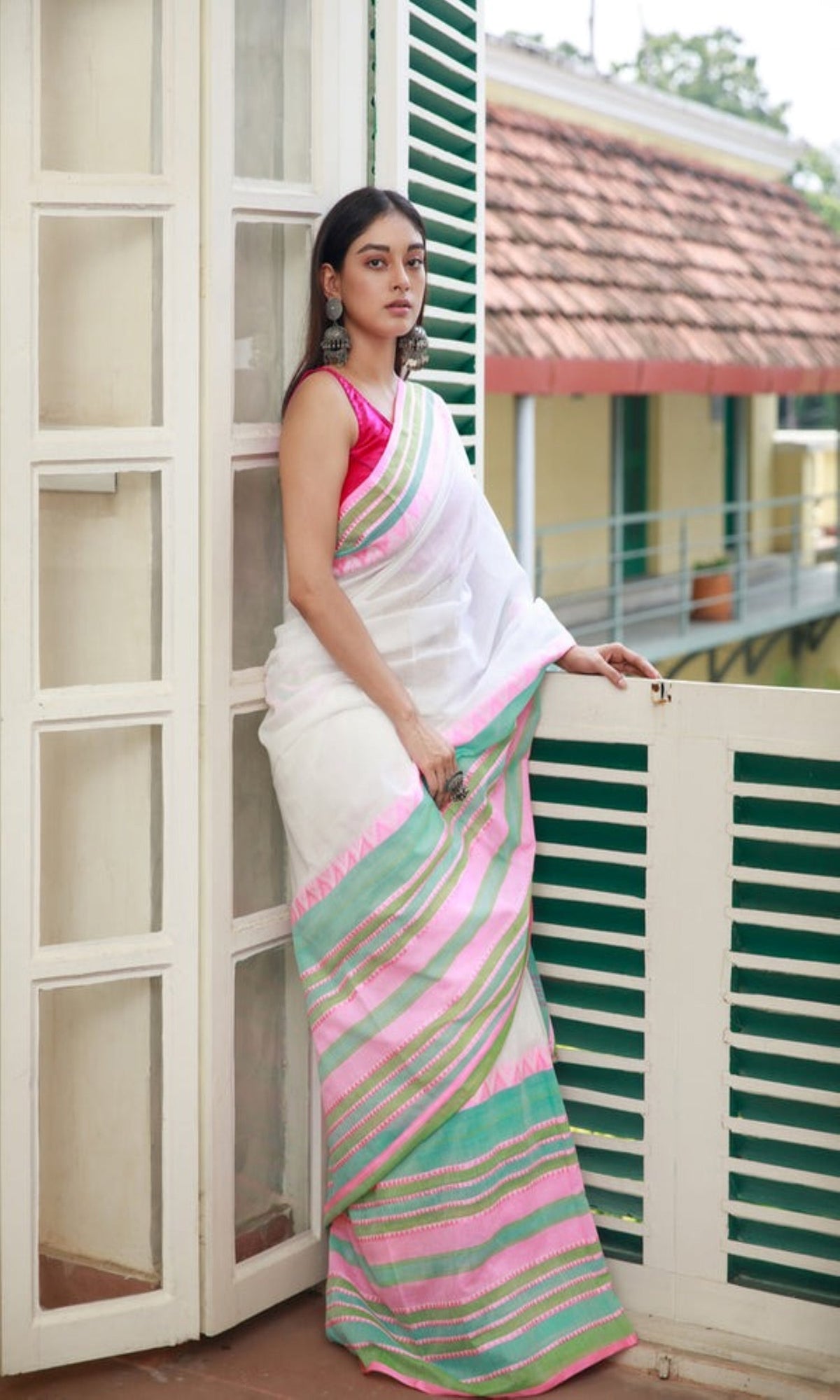 Piyari Fashion Handloom White Cotton Begampuri Saree | Grocsy