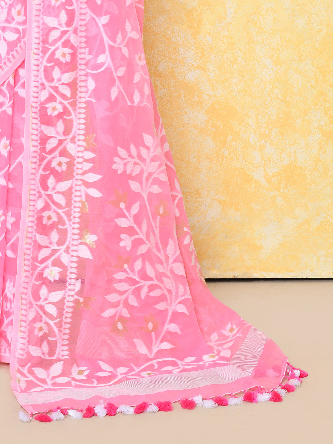 Piyari Fashion Women's Pink Cotton Silk Jamdani Saree | Grocsy