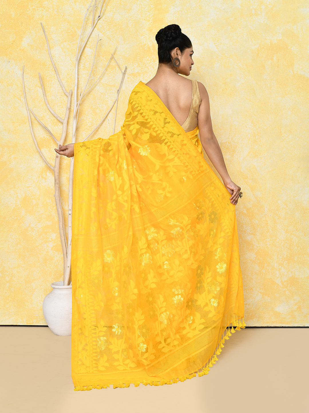 Piyari Fashion Women's Yellow Cotton Silk Jamdani Saree | Grocsy