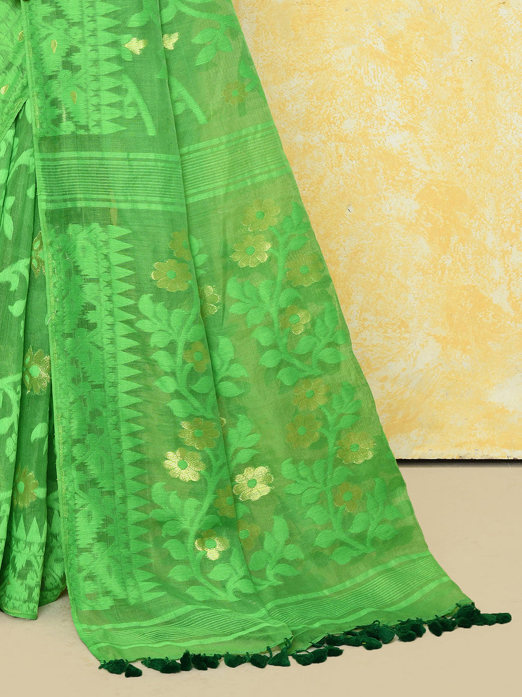 Piyari Fashion Women's Green Cotton Silk Jamdani Saree | Grocsy