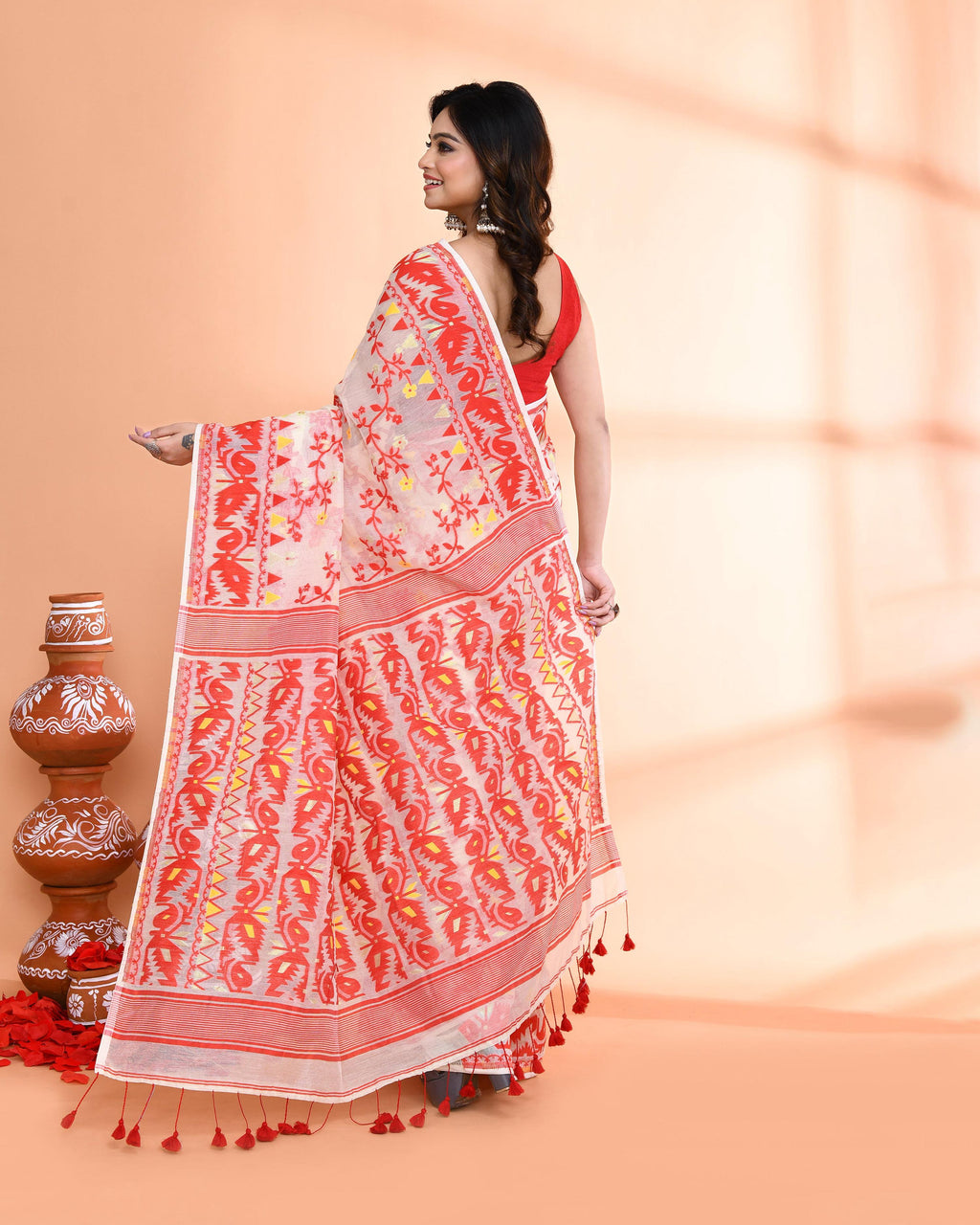 Piyari Fashion Women's Off White Red Cotton Silk Jamdani Saree | Grocsy