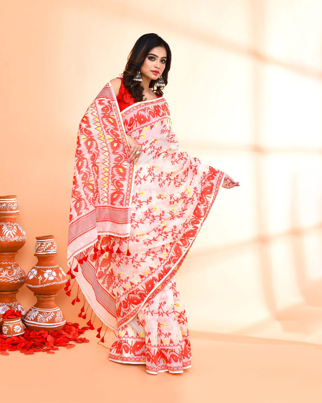 Piyari Fashion Women's Off White Red Cotton Silk Jamdani Saree | Grocsy