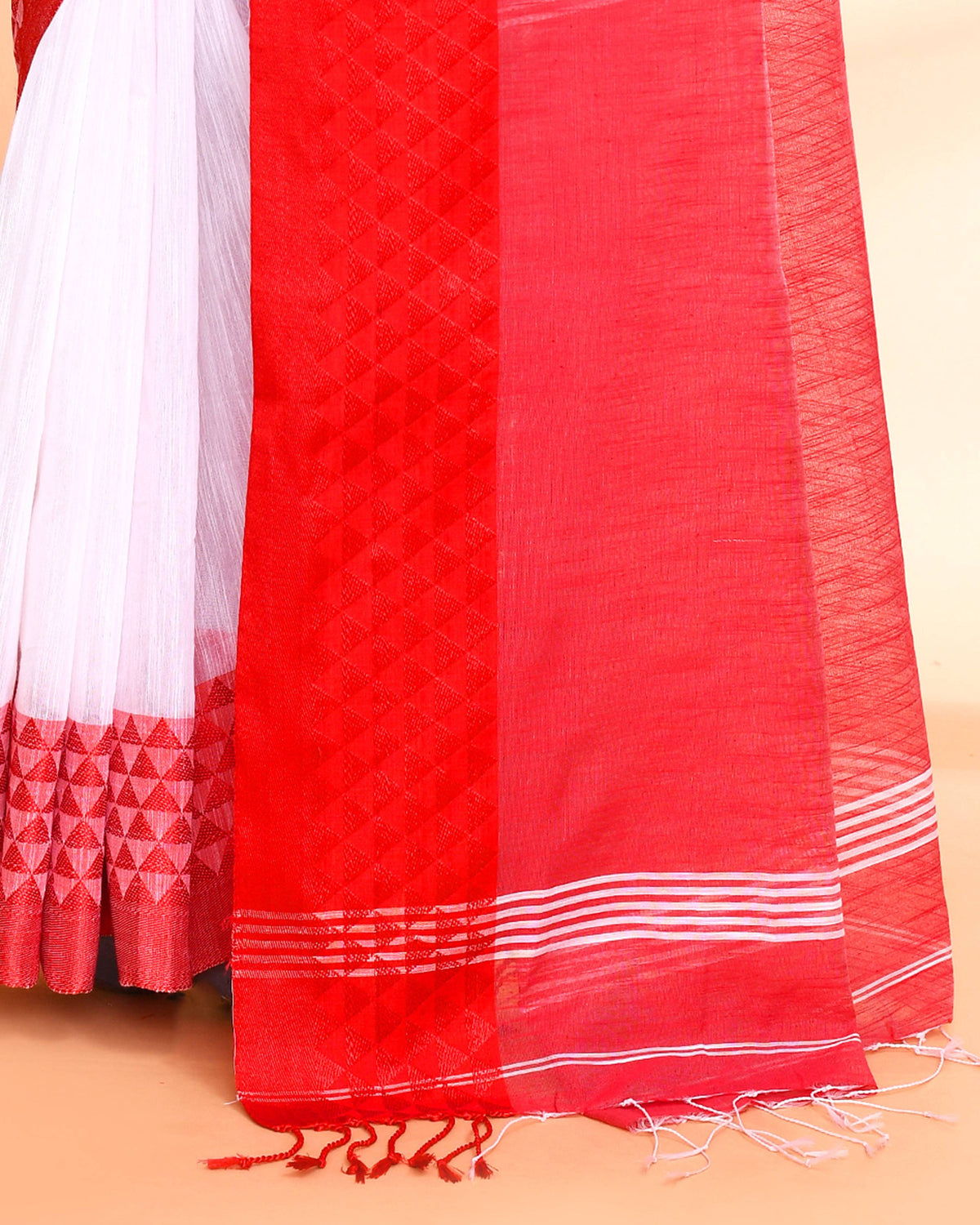 Piyari Fashion Women`s Cotton Silk White Handloom Saree With Blouse | Grocsy