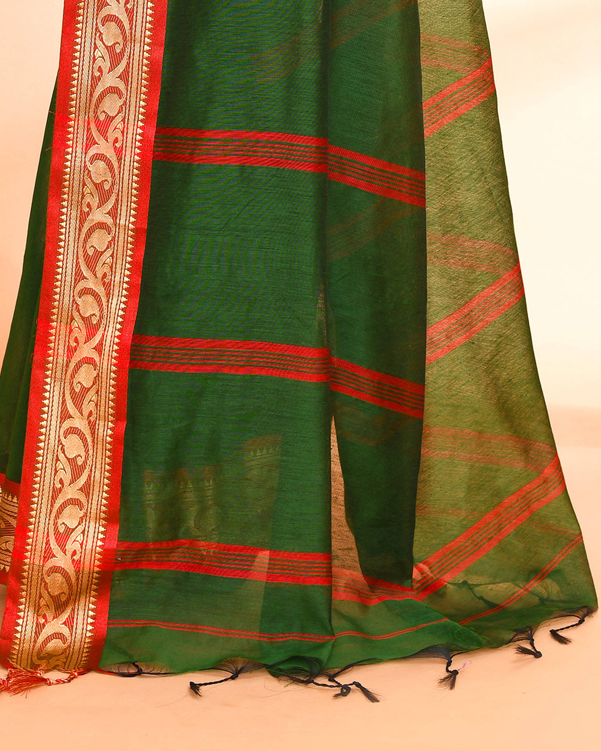 Piyari Fashion Women`s Cotton Silk Moss Green Handloom Saree With Blouse | Grocsy