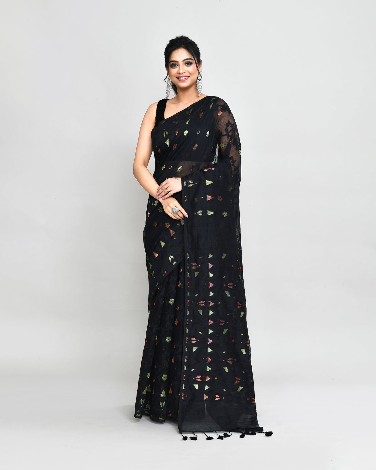 Piyari Fashion Women's Black Cotton Silk Jamdani Saree With Tassels | Grocsy