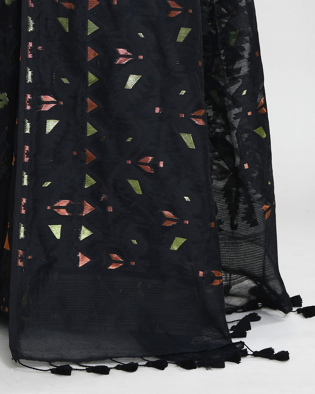 Piyari Fashion Women's Black Cotton Silk Jamdani Saree With Tassels | Grocsy