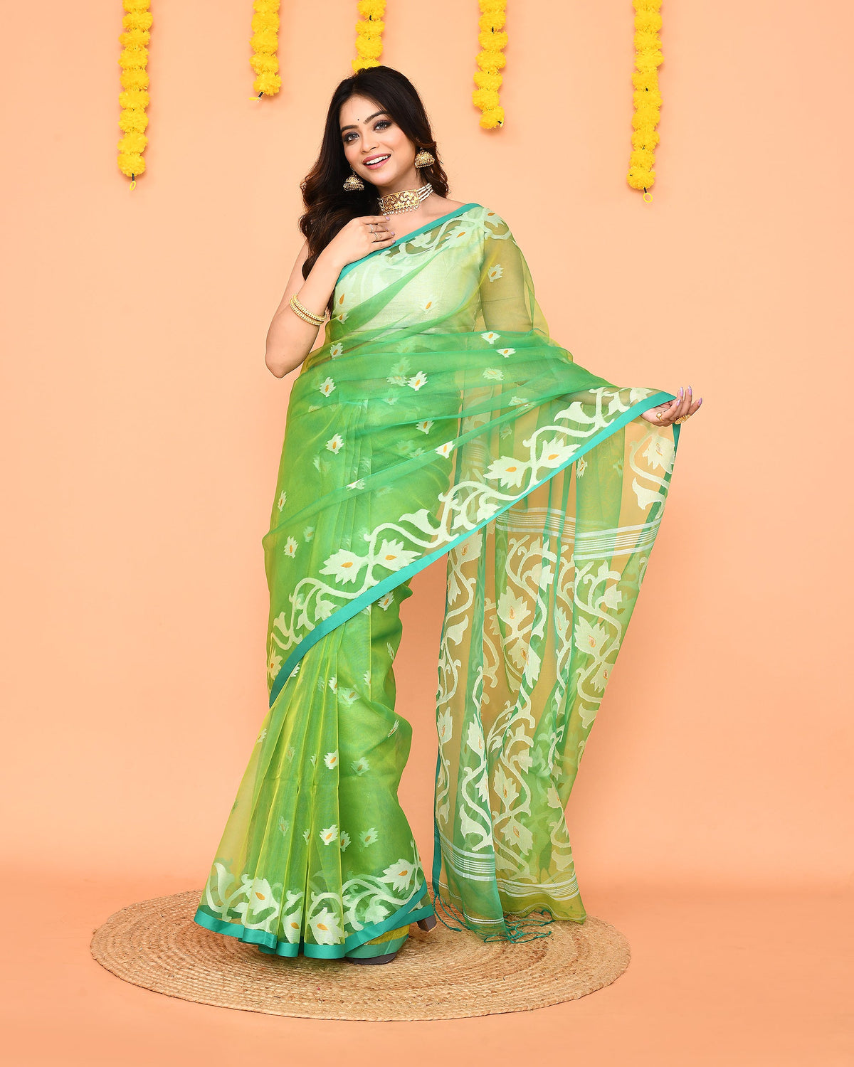 Piyari Fashion Women's Green Resham Silk Jamdani Saree | Grocsy