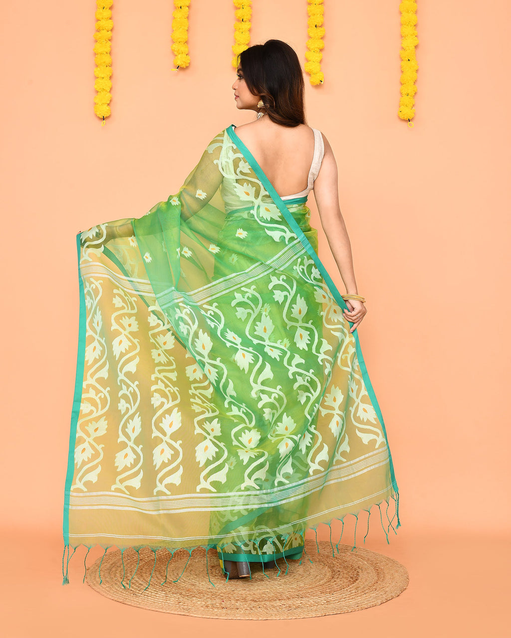 Piyari Fashion Women's Green Resham Silk Jamdani Saree | Grocsy