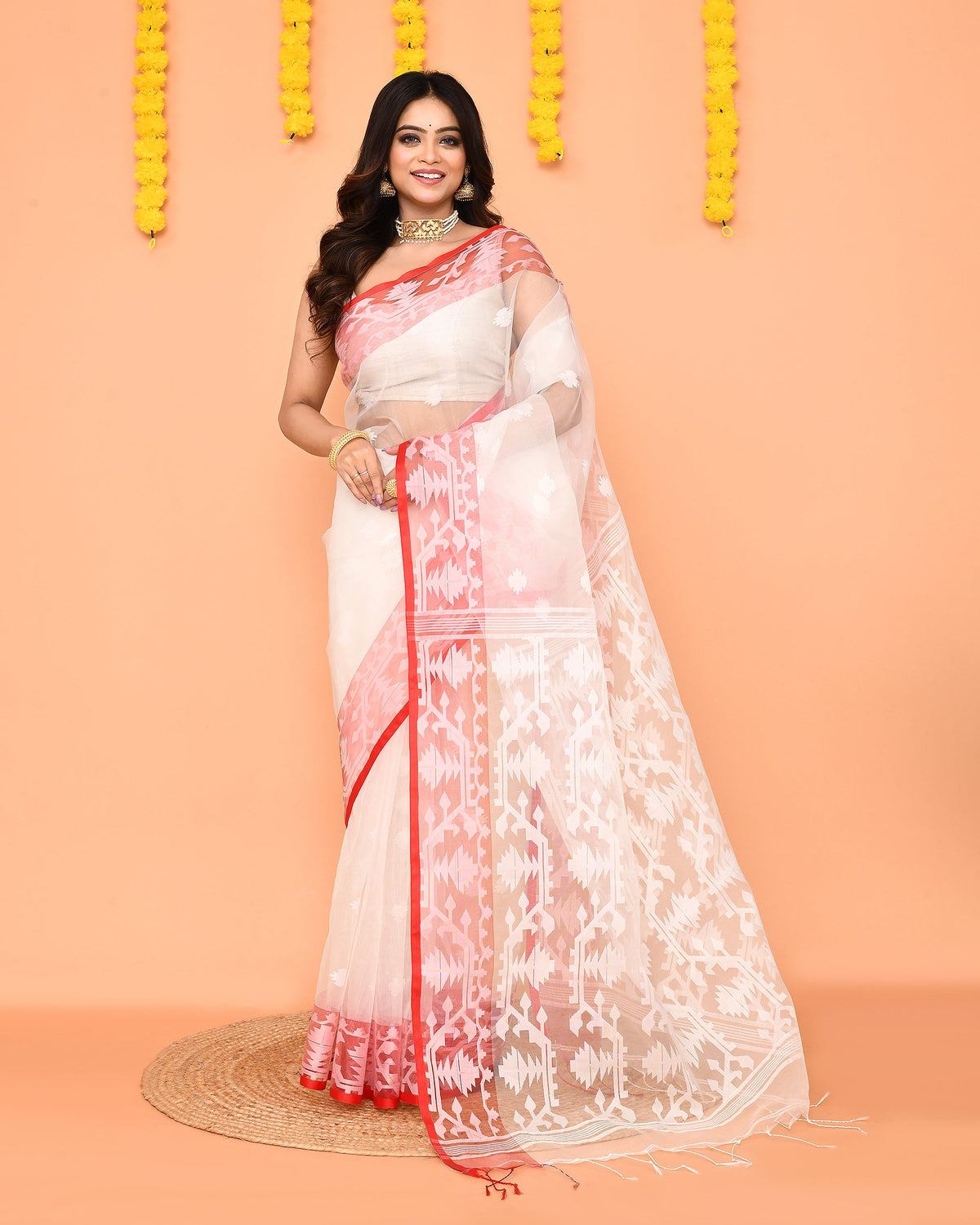 Piyari Fashion Women's White Resham Silk Jamdani Saree | Grocsy