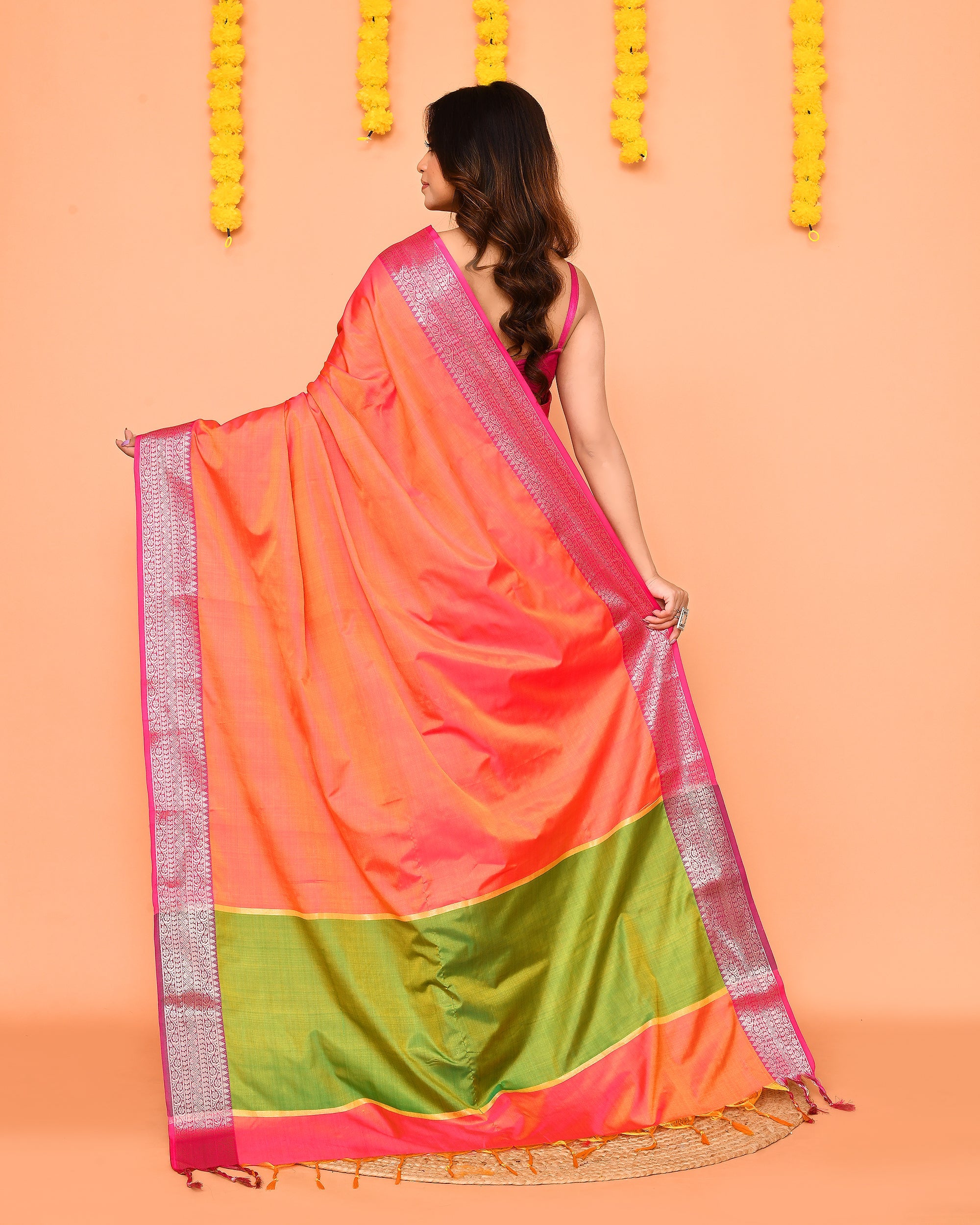 Piyari Fashion Women's Handloom Pink Orange Dual Tone Bangalore Silk Saree With Zari Border | Grocsy