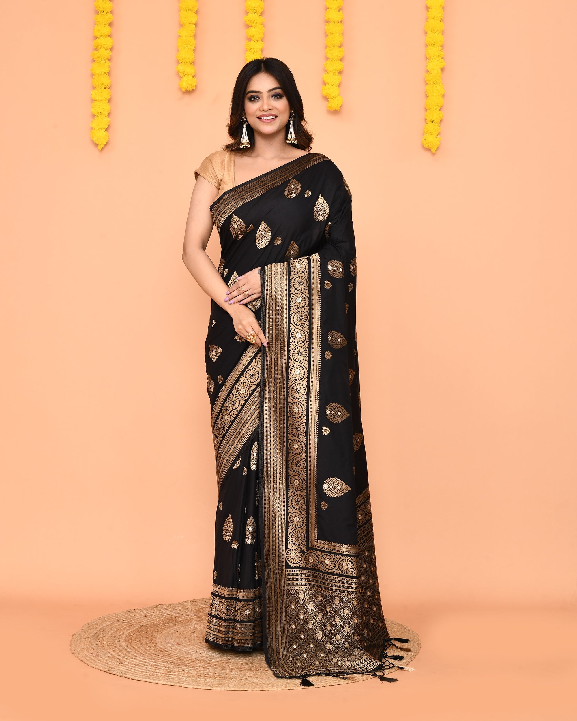 Piyari Fashion Women's Handloom Black Bangalore Silk Saree With Zari Border | Grocsy