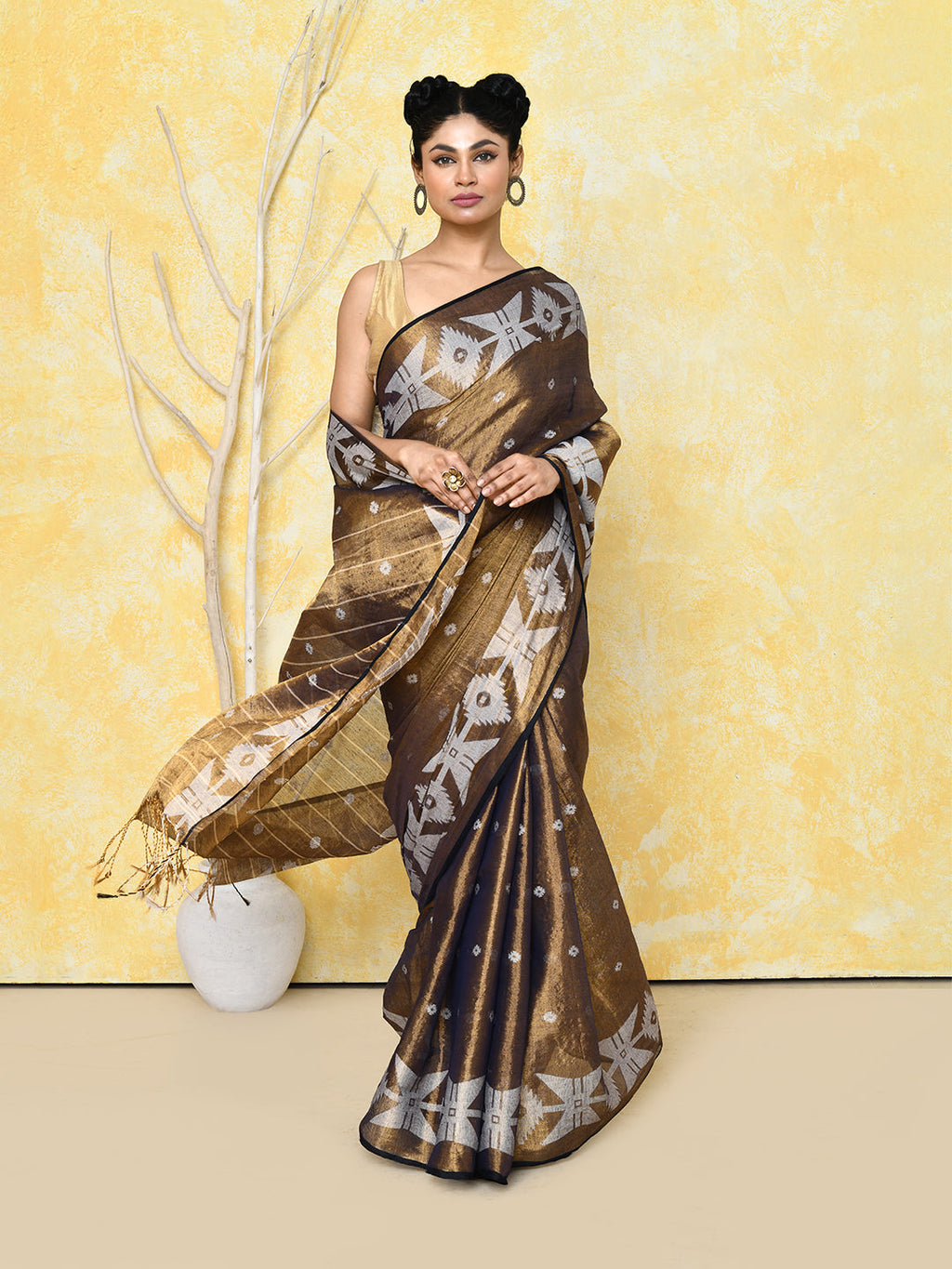 Piyari Fashion Women's Gold Dual Tone Organic Tissue Jamdani Saree With Blouse Piece | Grocsy