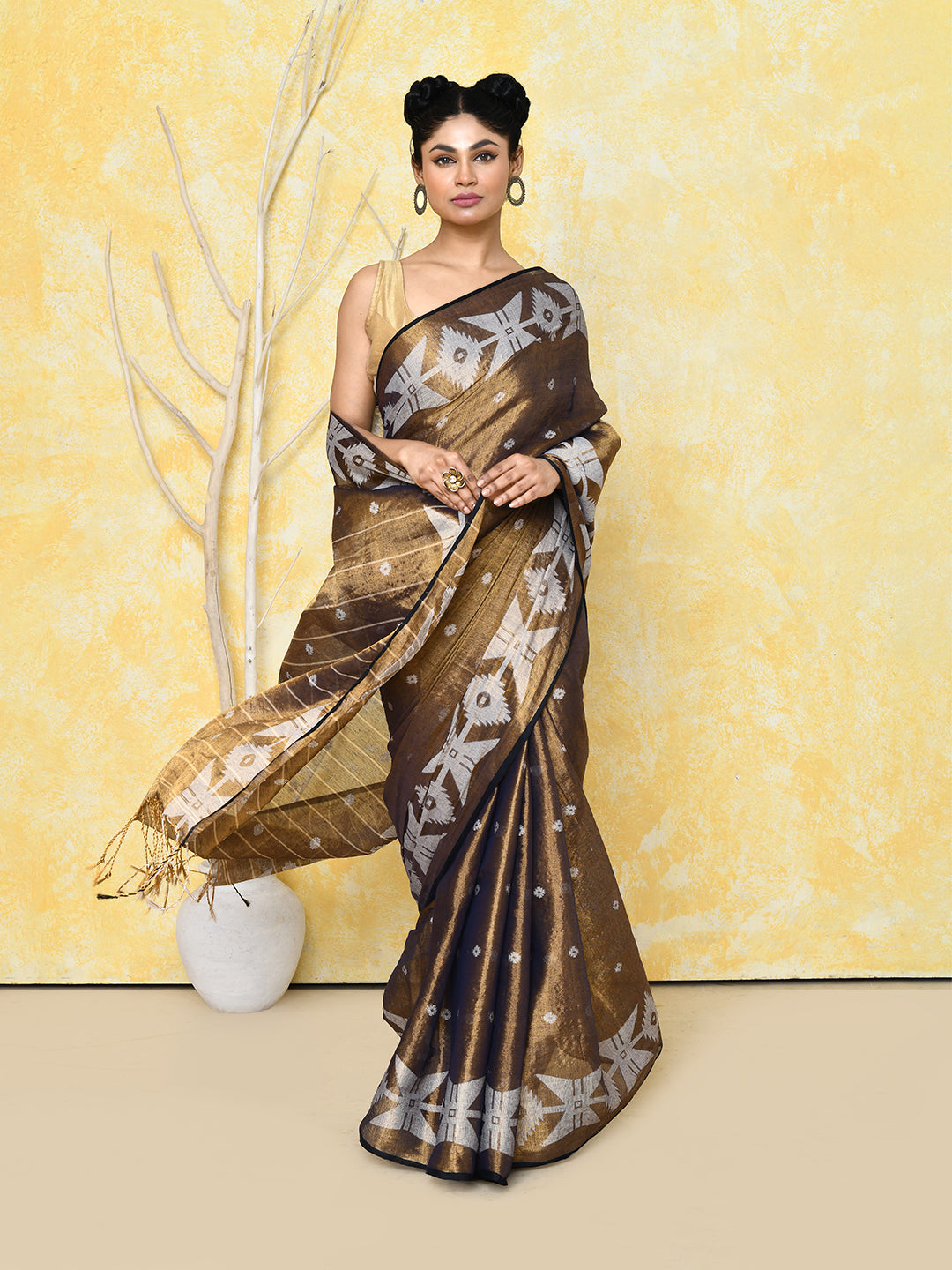 Piyari Fashion Women's Gold Dual Tone Organic Tissue Jamdani Saree With Blouse Piece | Grocsy
