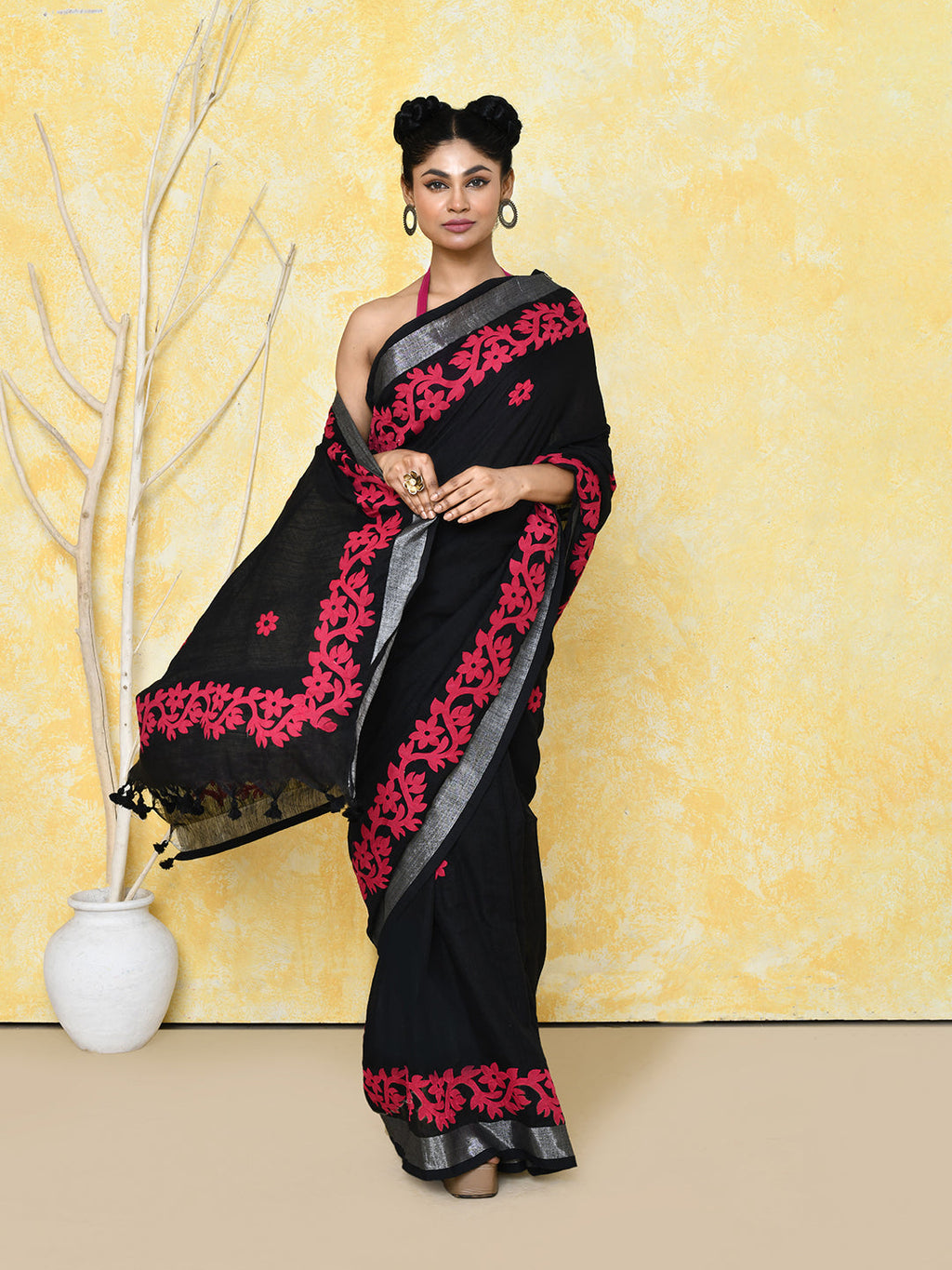 Piyari Fashion Women's Black Exclusive Applique Saree With Blouse Piece | Grocsy