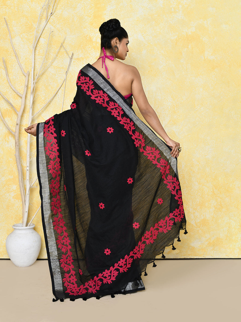 Piyari Fashion Women's Black Exclusive Applique Saree With Blouse Piece | Grocsy