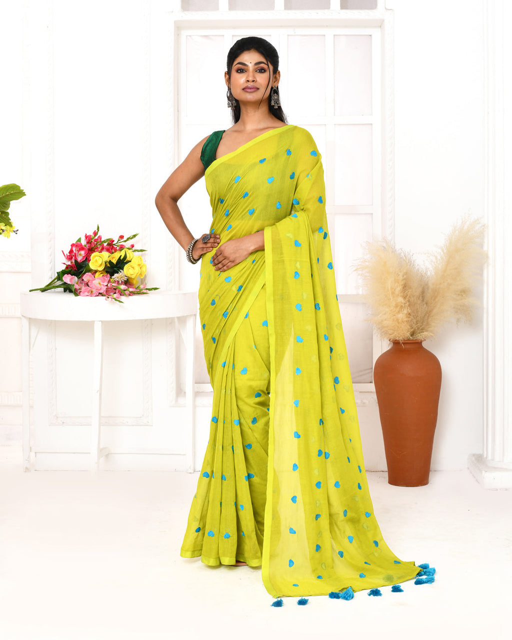 Piyari Fashion Women's Lemon Exclusive Embroidery Saree | Grocsy
