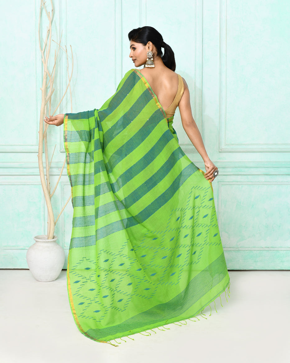 Piyari Fashion Women's Green Cotton Handloom Jamdani Saree With Blouse | Grocsy