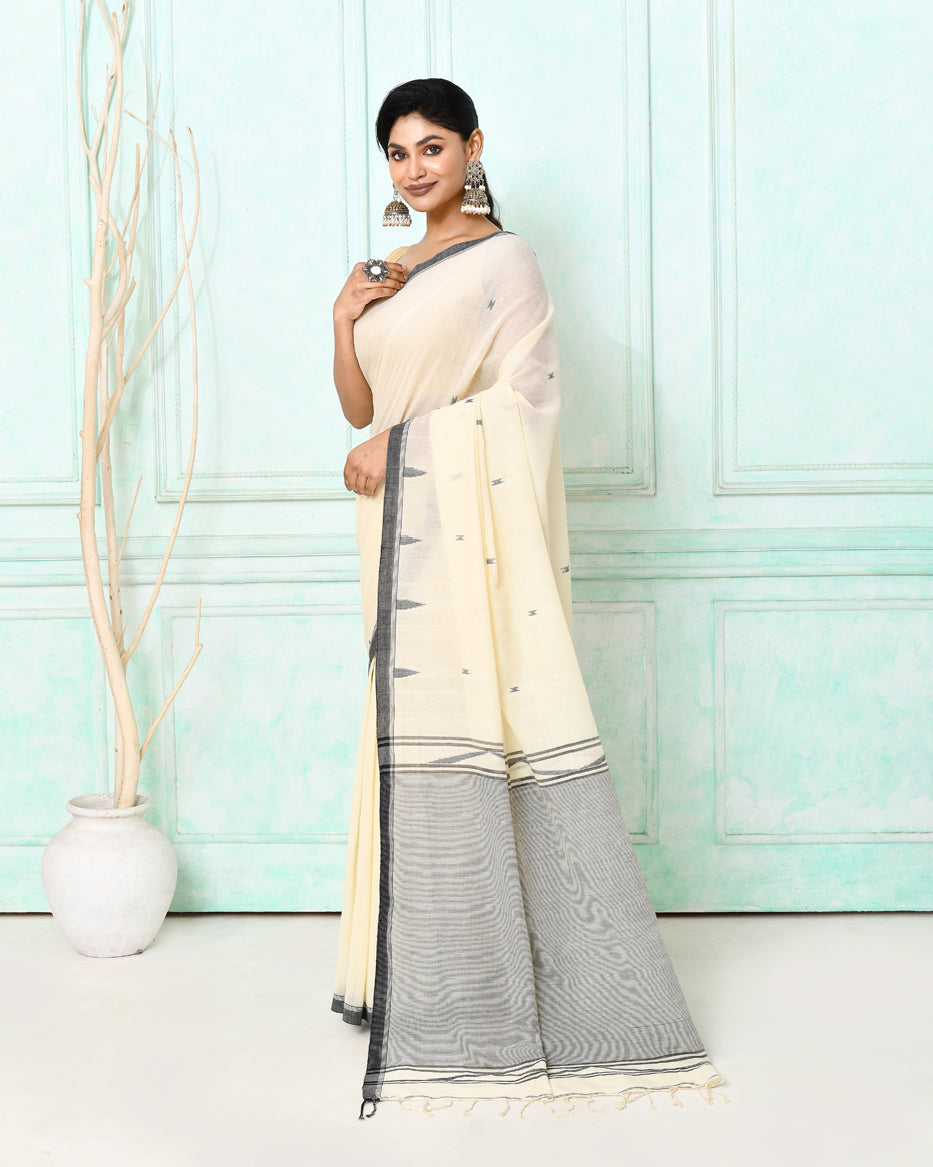 Piyari Fashion Women's Off White Cotton Handloom Jamdani Saree With Blouse | Grocsy