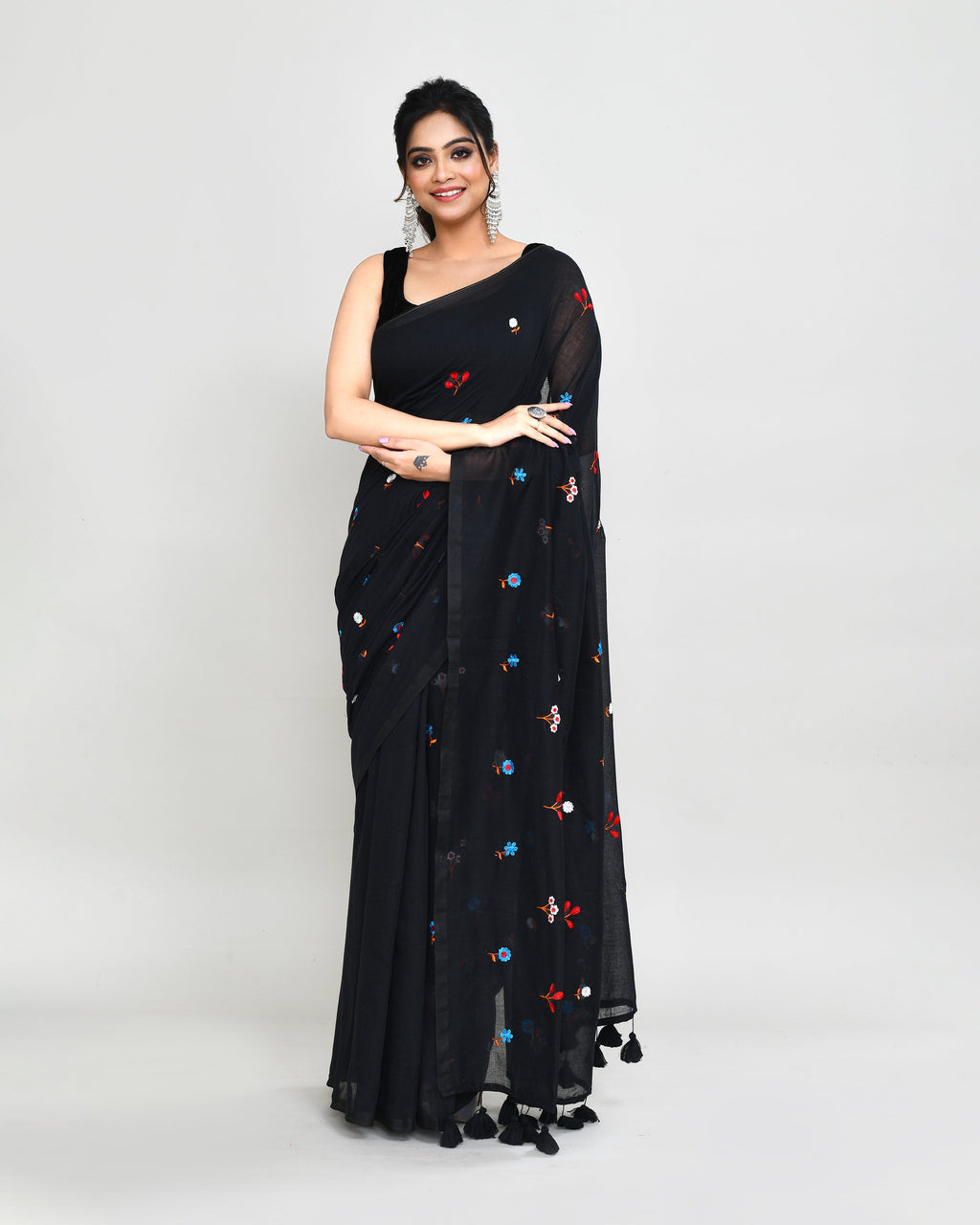 Piyari Fashion Women's Black Exclusive Embroidery Saree With Tassels | Grocsy