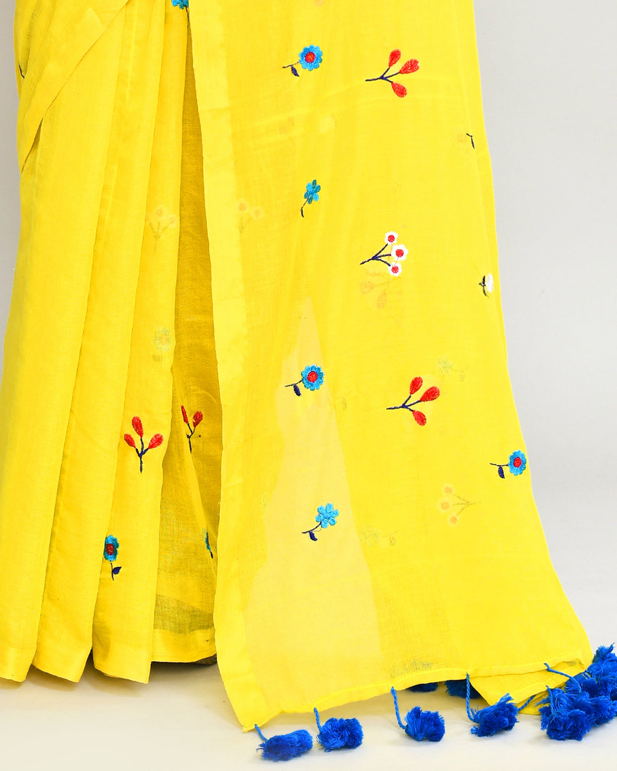Piyari Fashion Women's Lemon Exclusive Embroidery Saree With Tassels | Grocsy