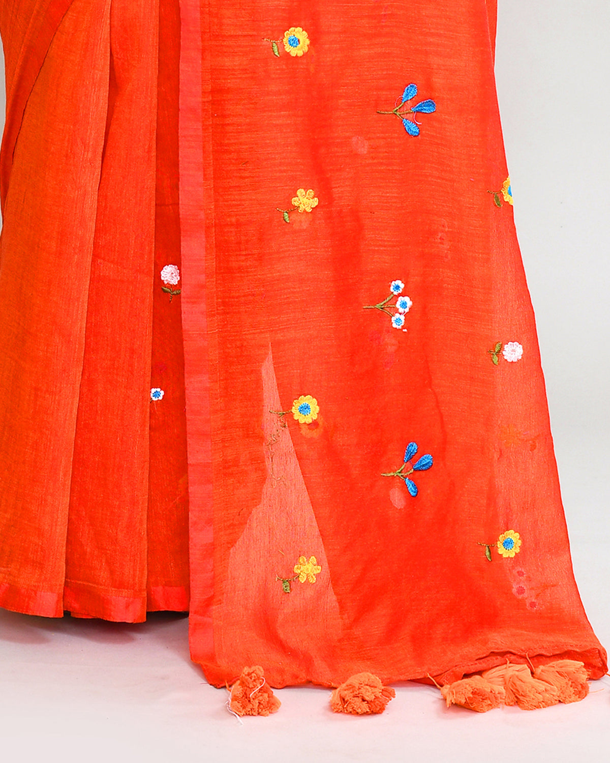 Piyari Fashion Women's Orange Red Dual Tone Exclusive Embroidery Saree With Tassels | Grocsy