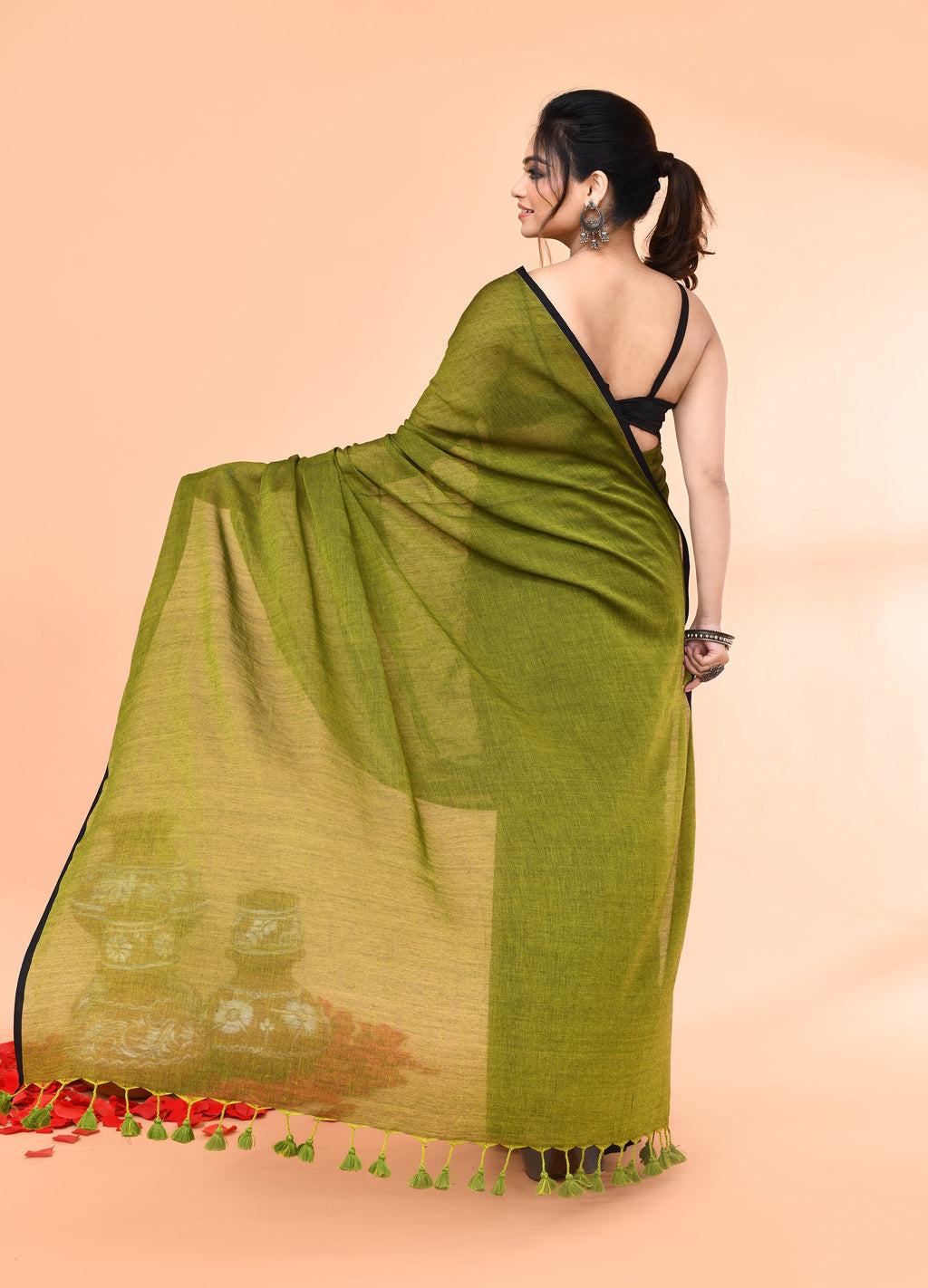 Piyari Fashion Olive Mulmul Cotton Saree With Tassels | Grocsy