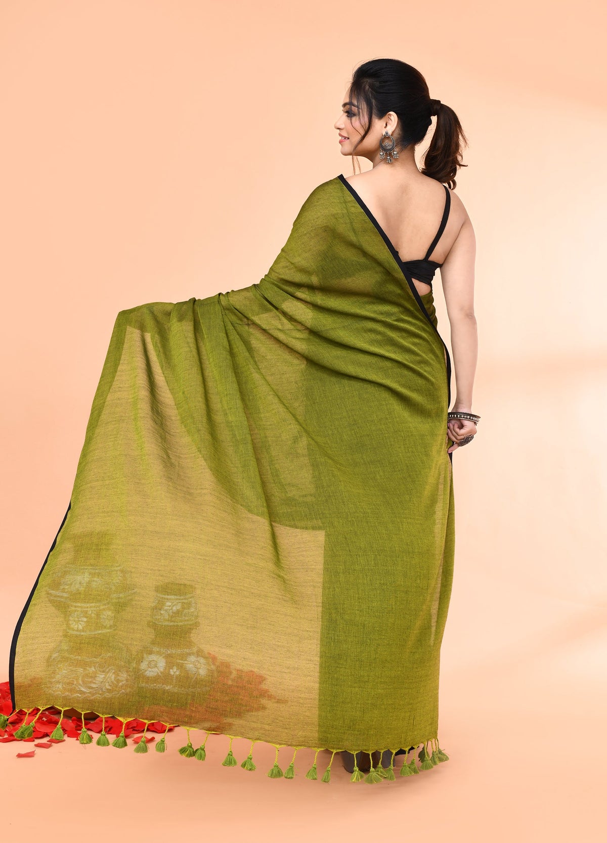 Piyari Fashion Olive Mulmul Cotton Saree With Tassels | Grocsy