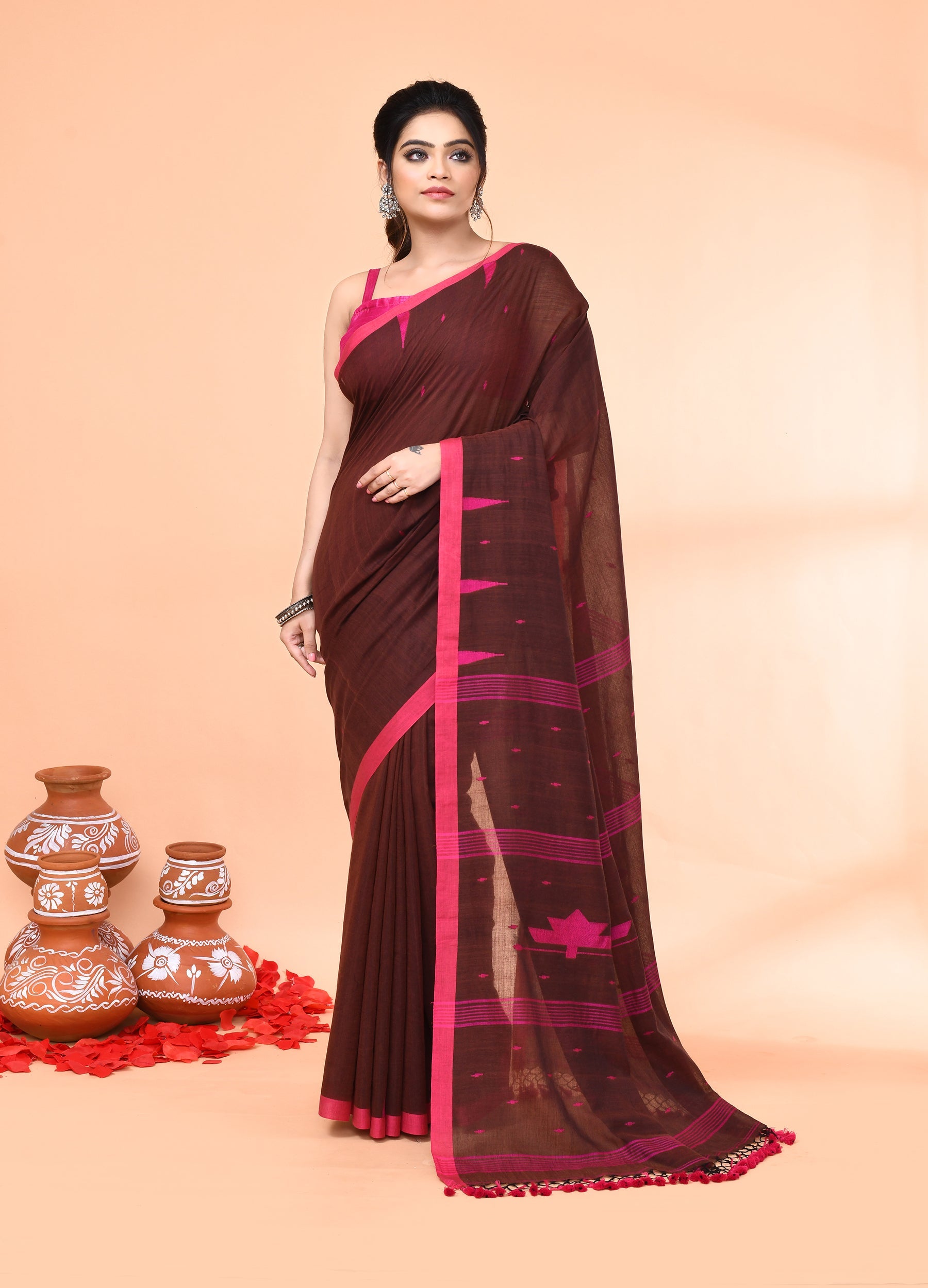 Piyari Fashion Women`s Brown Mul Cotton Handloom Jamdani Saree With Blouse | Grocsy
