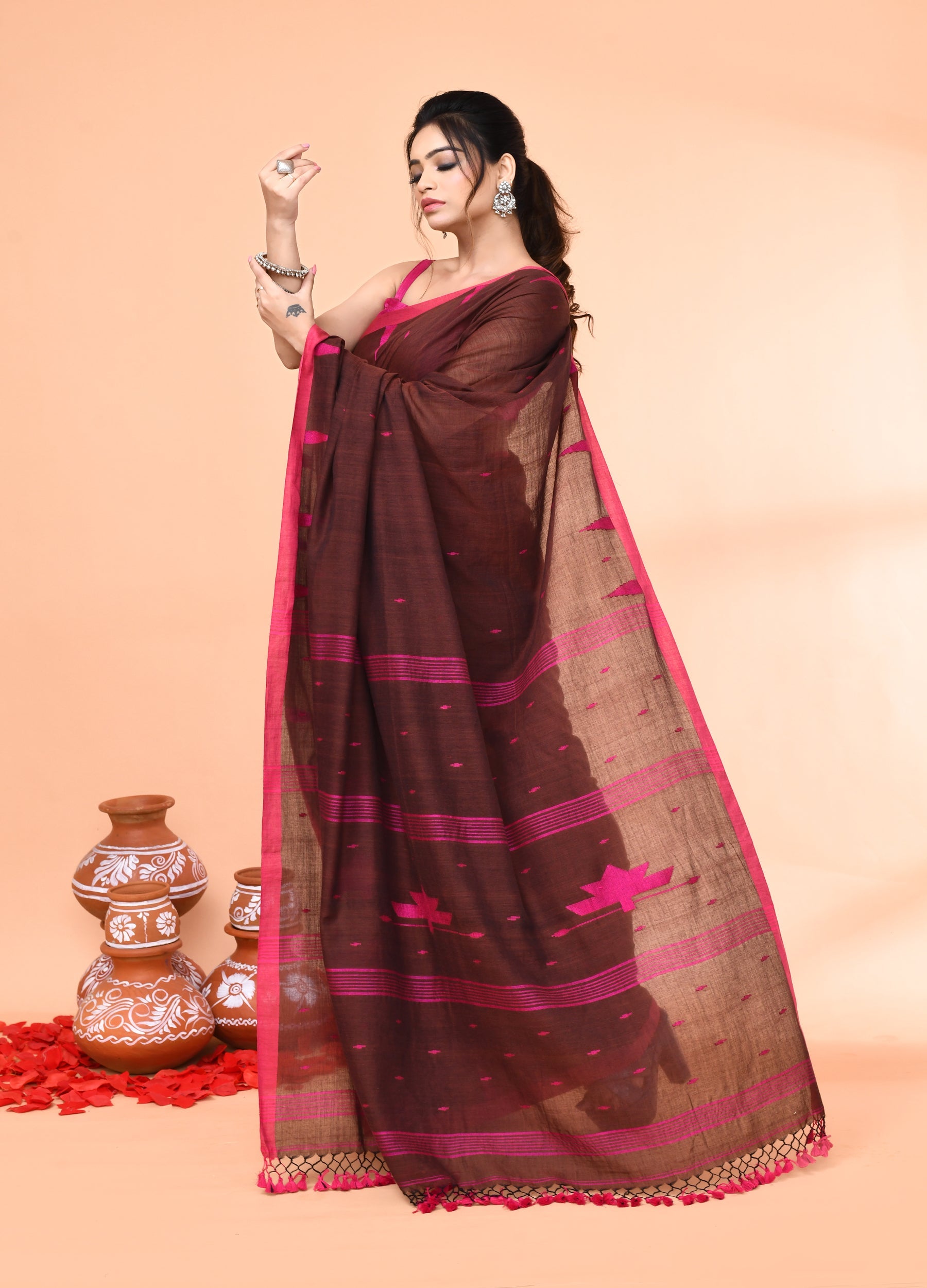 Piyari Fashion Women`s Brown Mul Cotton Handloom Jamdani Saree With Blouse | Grocsy