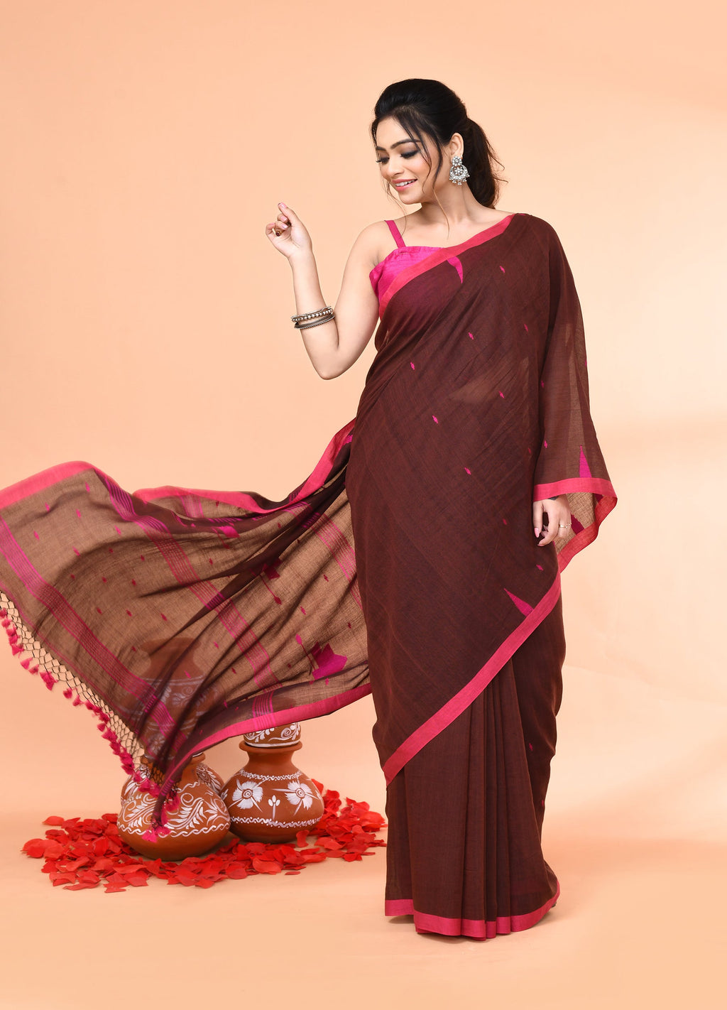 Piyari Fashion Women`s Brown Mul Cotton Handloom Jamdani Saree With Blouse | Grocsy