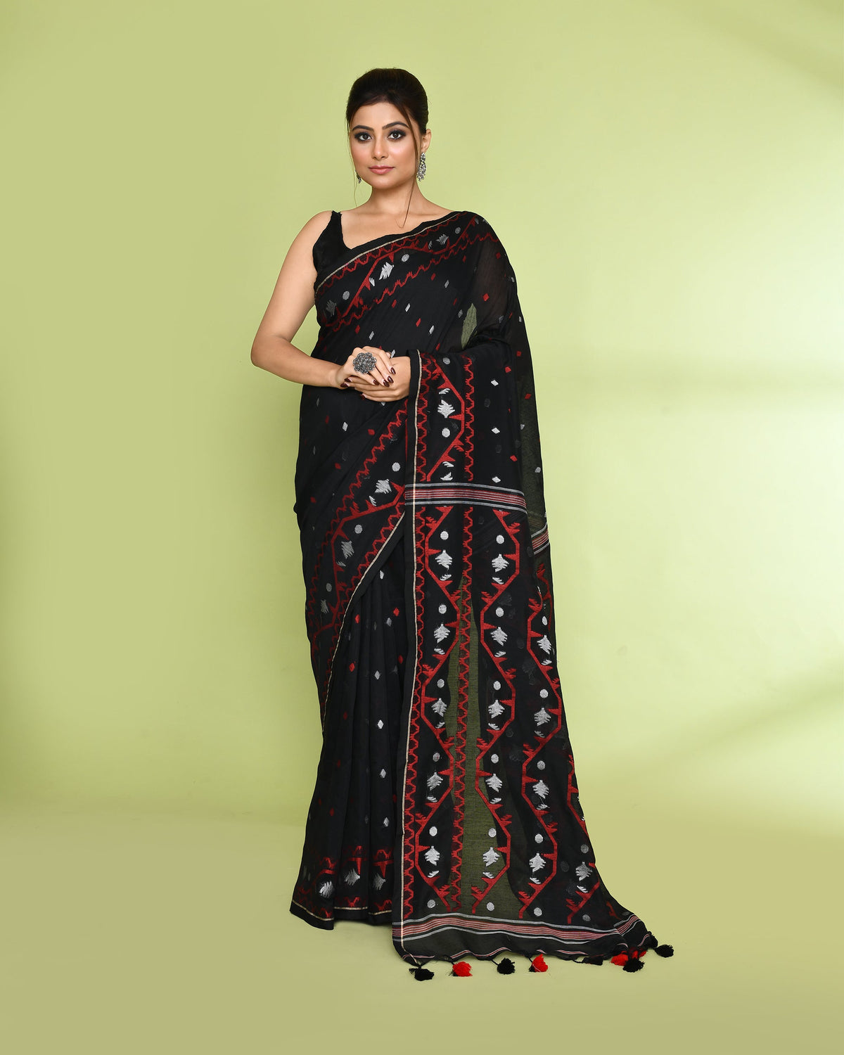 Piyari Fashion Women's Black Embellished Jamdani Cotton Saree | Grocsy