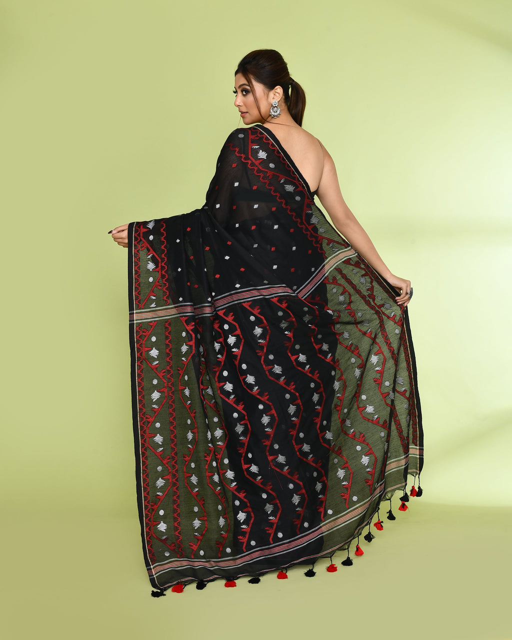 Piyari Fashion Women's Black Embellished Jamdani Cotton Saree | Grocsy