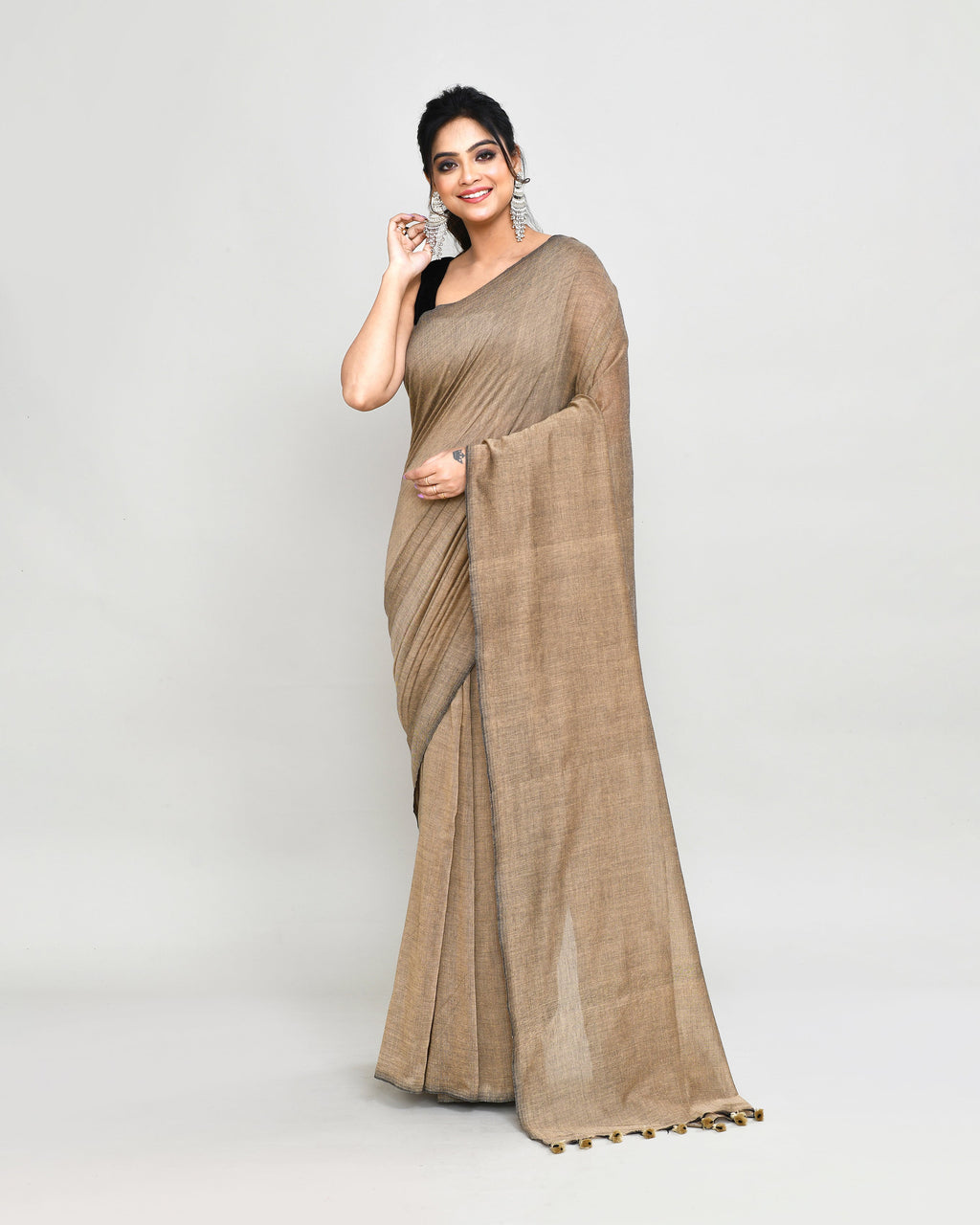 Piyari Fashion Handspun Cotton Beige Handloom Saree With Blouse | Grocsy