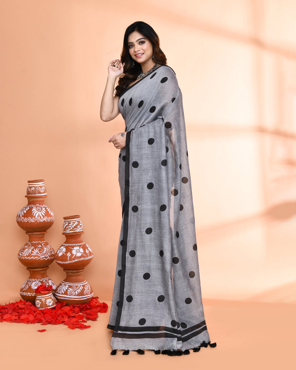 Piyari Fashion Handspun Printed Cotton Silver Grey Handloom Saree With Blouse | Grocsy