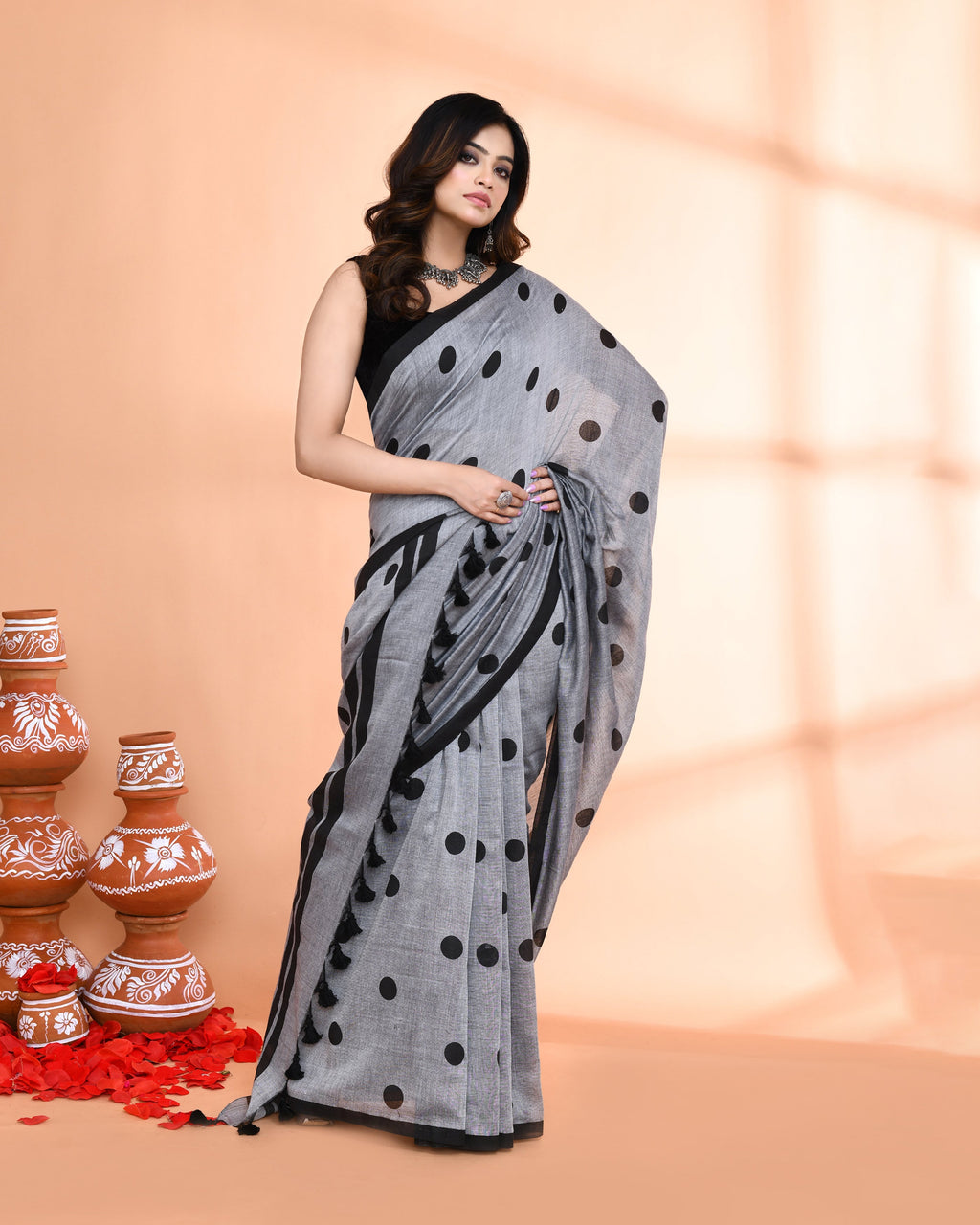 Piyari Fashion Handspun Printed Cotton Silver Grey Handloom Saree With Blouse | Grocsy