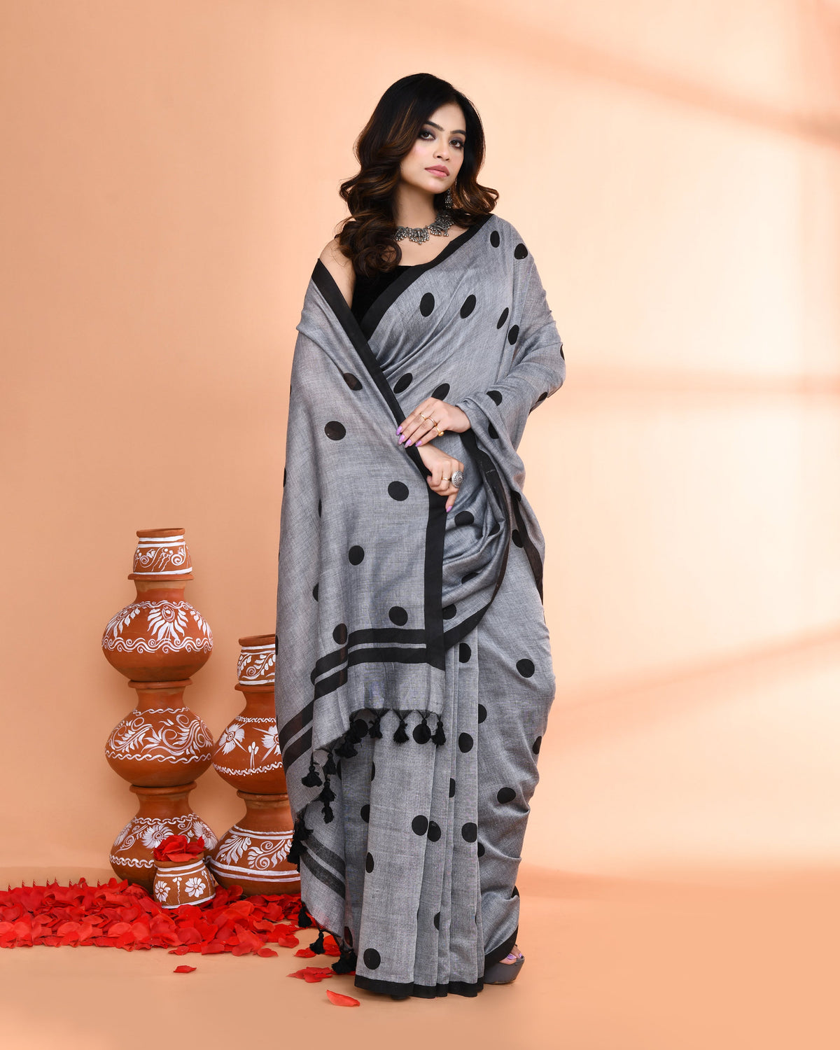 Piyari Fashion Handspun Printed Cotton Silver Grey Handloom Saree With Blouse | Grocsy
