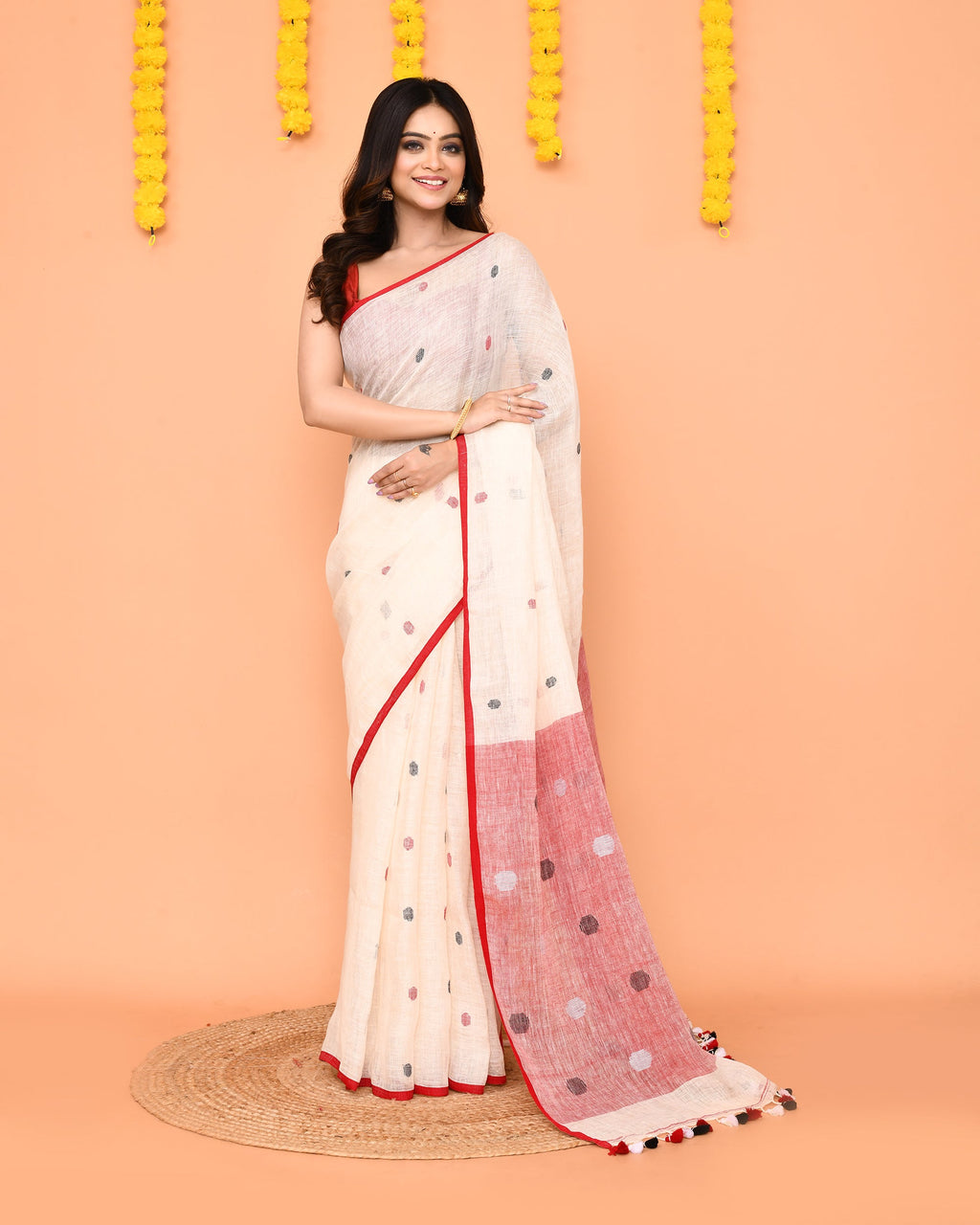 Piyari Fashion Women's Off White Linen Ball Jamdani Saree With Tassels | Grocsy