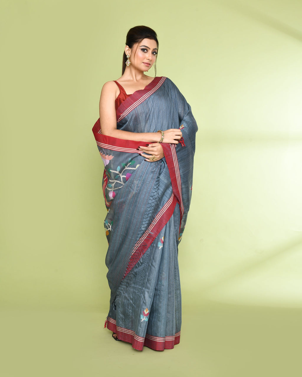 Piyari Fashion Women's Blue Grey Embellished Matka Silk Jamdani Saree | Grocsy
