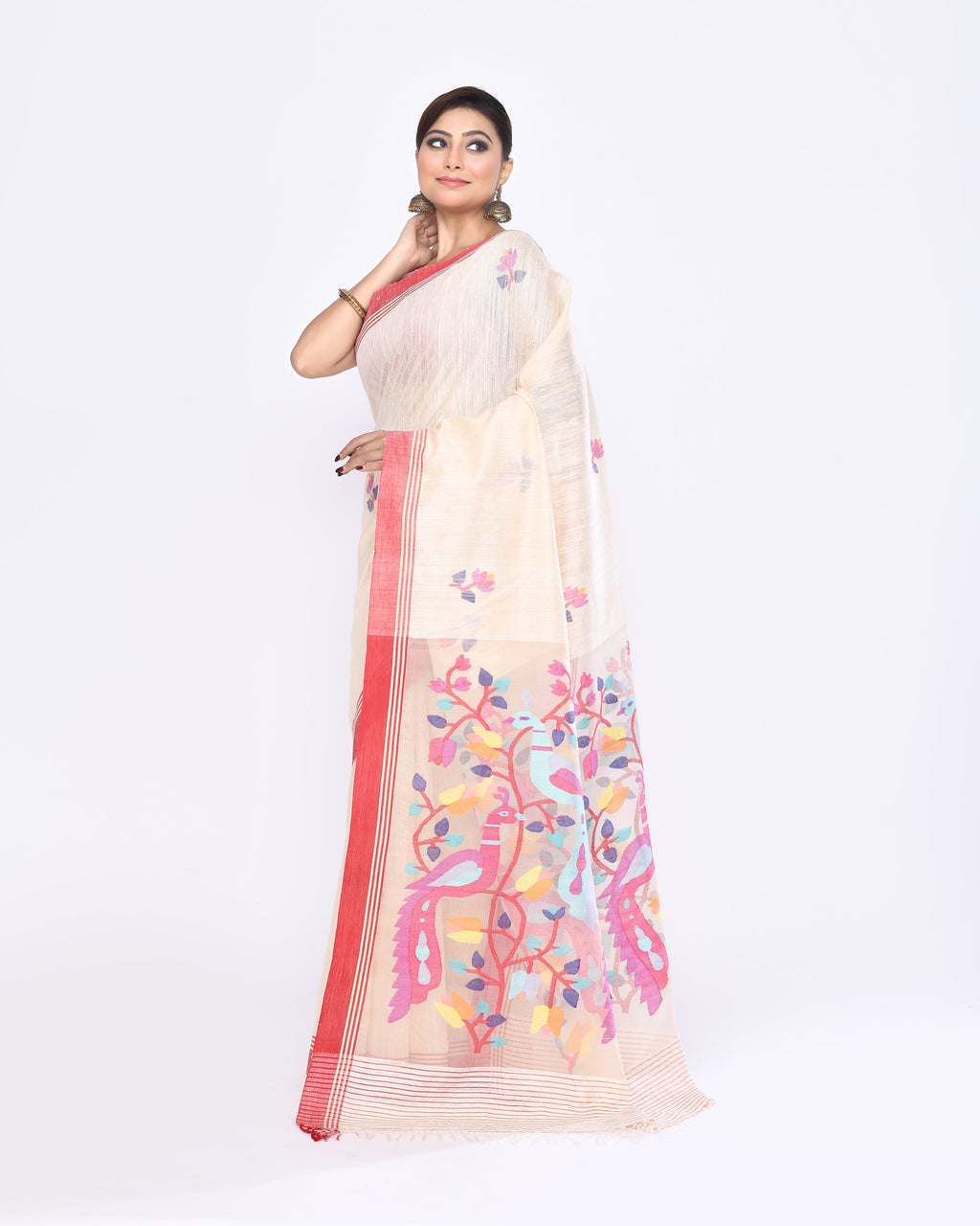 Piyari Fashion Women's Off White Embellished Matka Silk Jamdani Saree | Grocsy