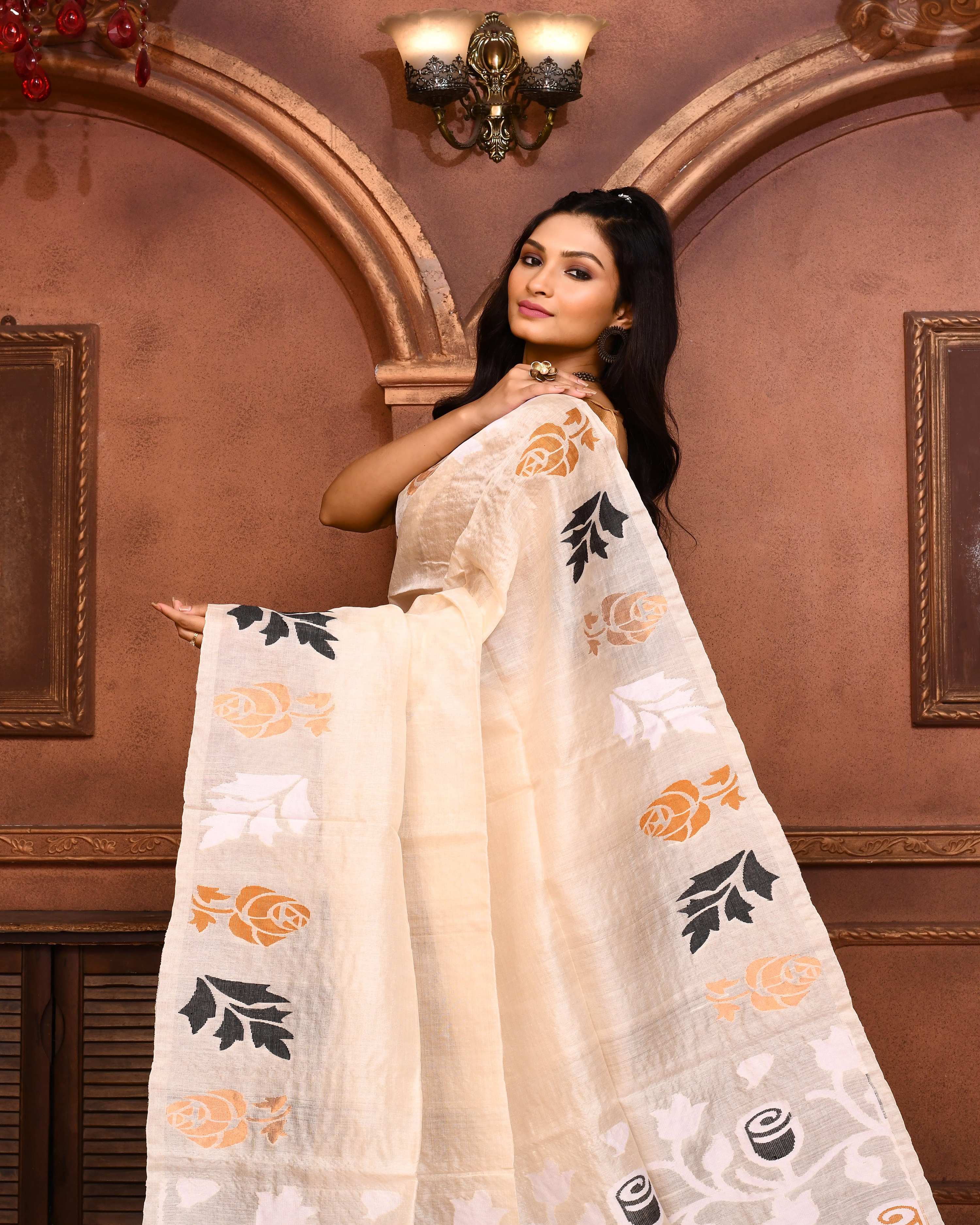 Piyari Fashion Off White Tussar Silk Jamdani Saree With Blouse Piece | Grocsy