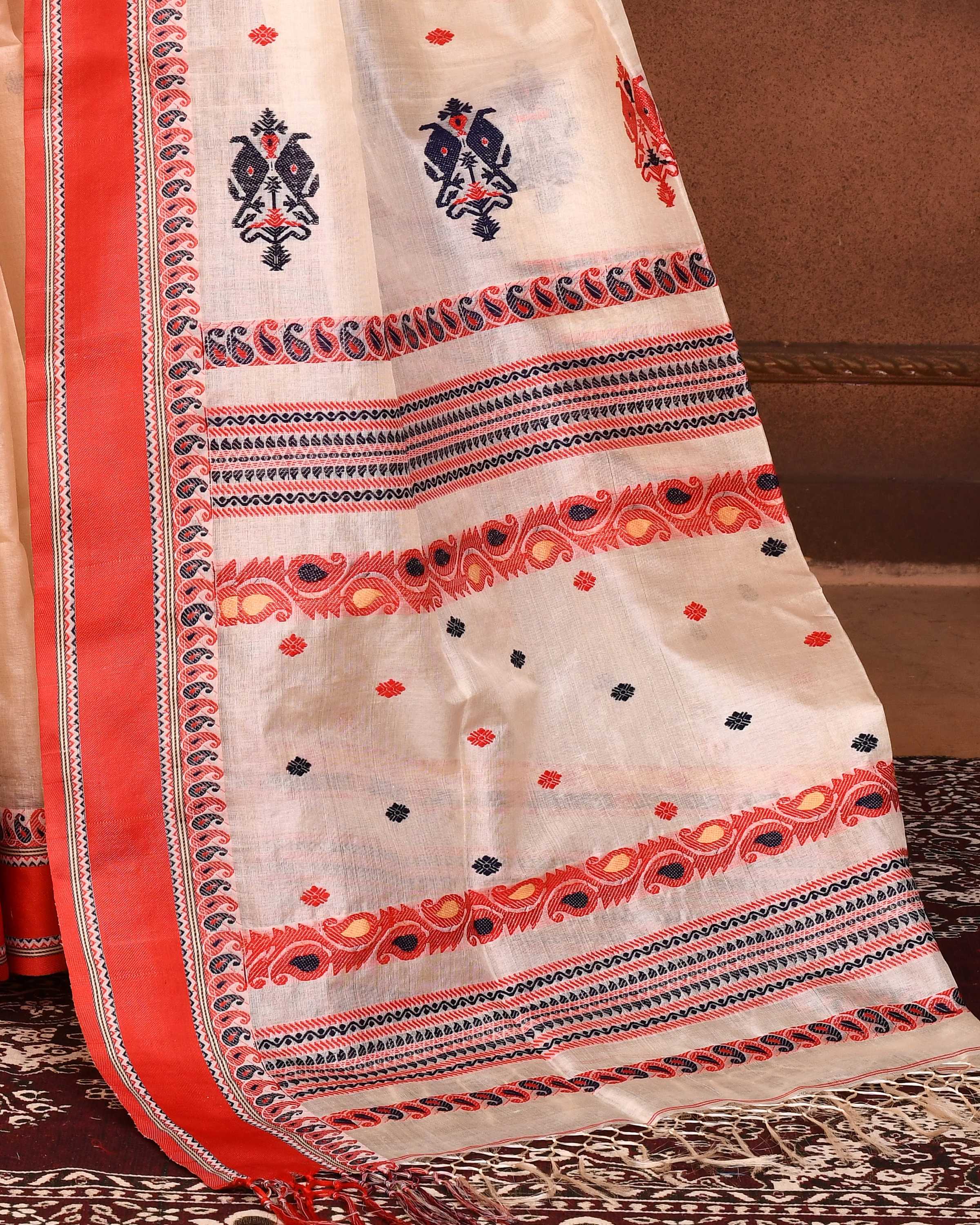 Piyari Fashion Off White Tussar Silk Jamdani Saree With Blouse Piece | Grocsy
